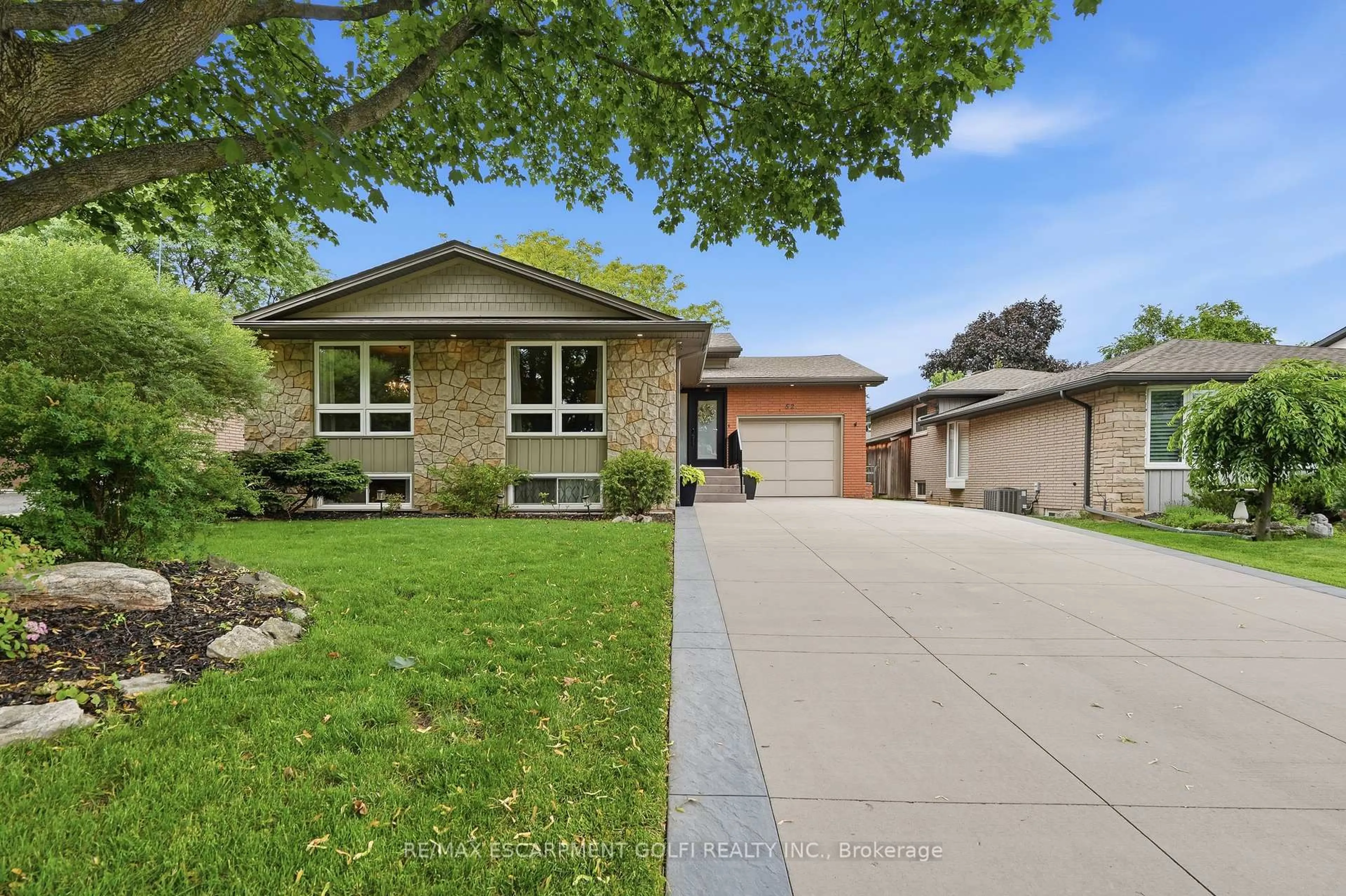 Home with brick exterior material, street for 52 San Pedro Dr, Hamilton Ontario L9C 2C6