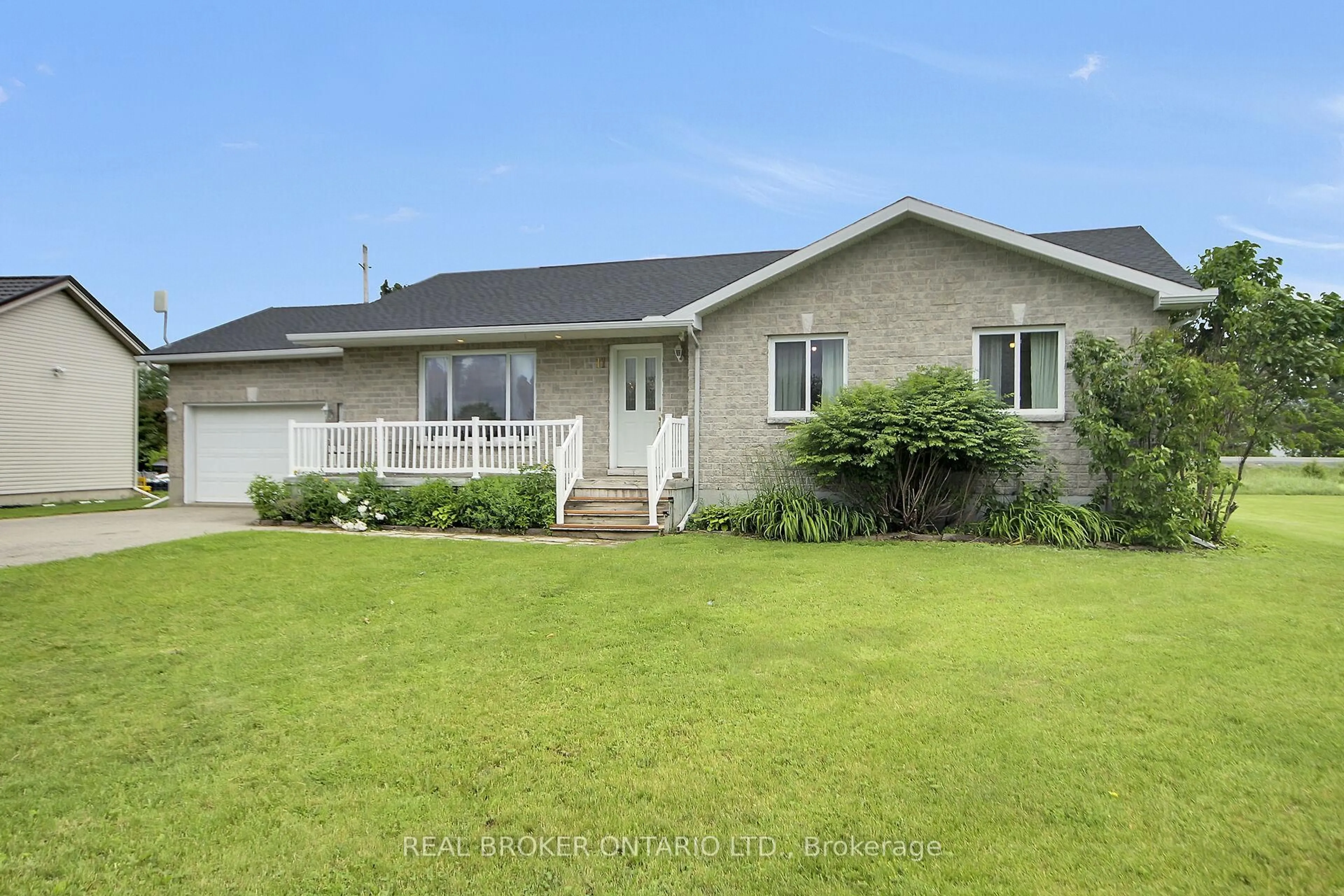 A pic from outside/outdoor area/front of a property/back of a property/a pic from drone, unknown for 11 Lori Lane, North Dundas Ontario K0C 1H0