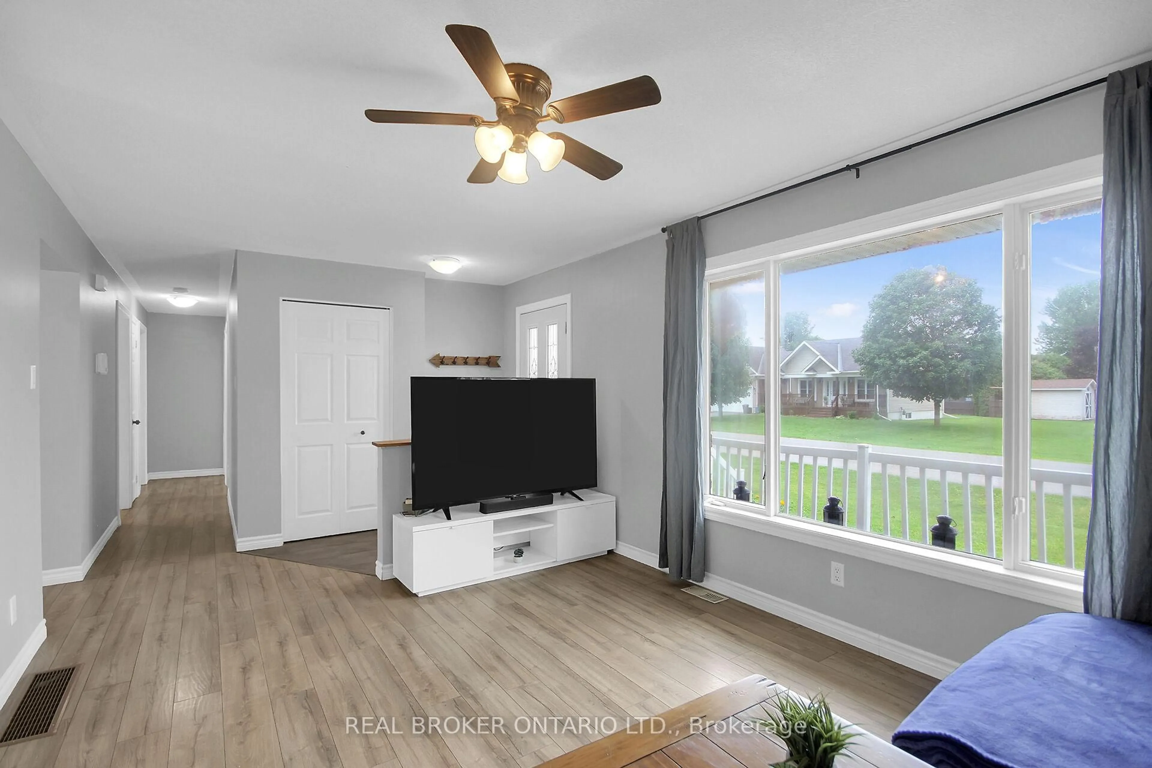 Living room with furniture, unknown for 11 Lori Lane, North Dundas Ontario K0C 1H0