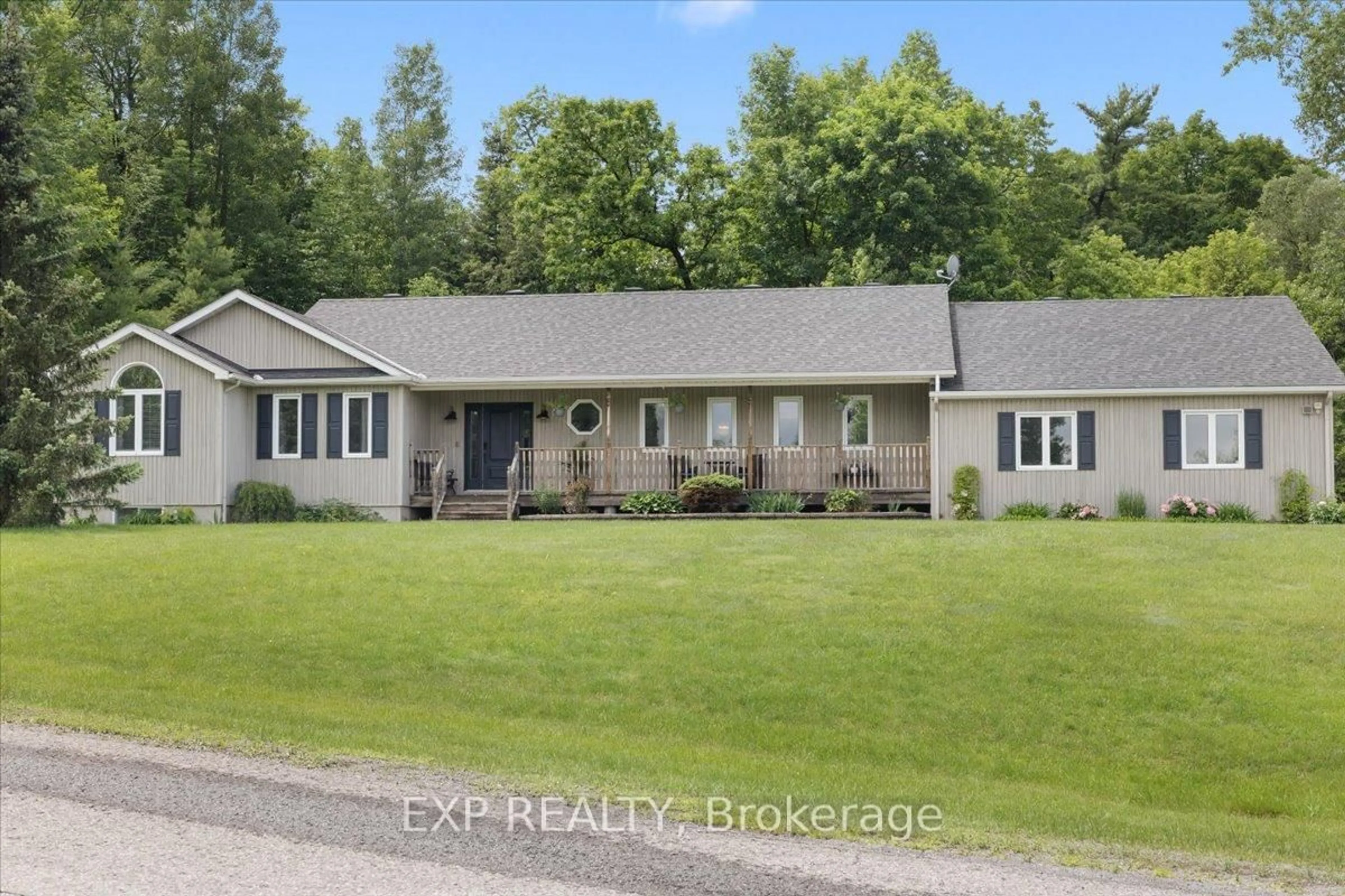 A pic from outside/outdoor area/front of a property/back of a property/a pic from drone, street for 2670 Pierrette Dr, Cumberland Ontario K4C 1B6