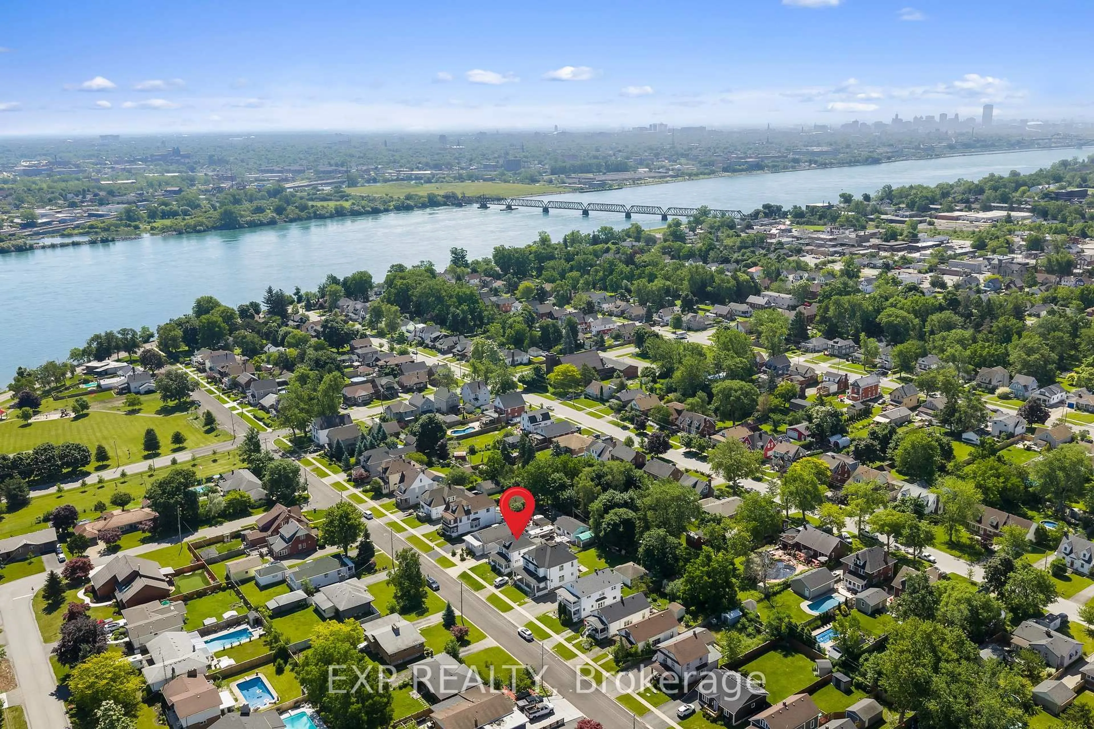 A pic from outside/outdoor area/front of a property/back of a property/a pic from drone, water/lake/river/ocean view for 221 Bowen Rd, Fort Erie Ontario L2A 2Y6
