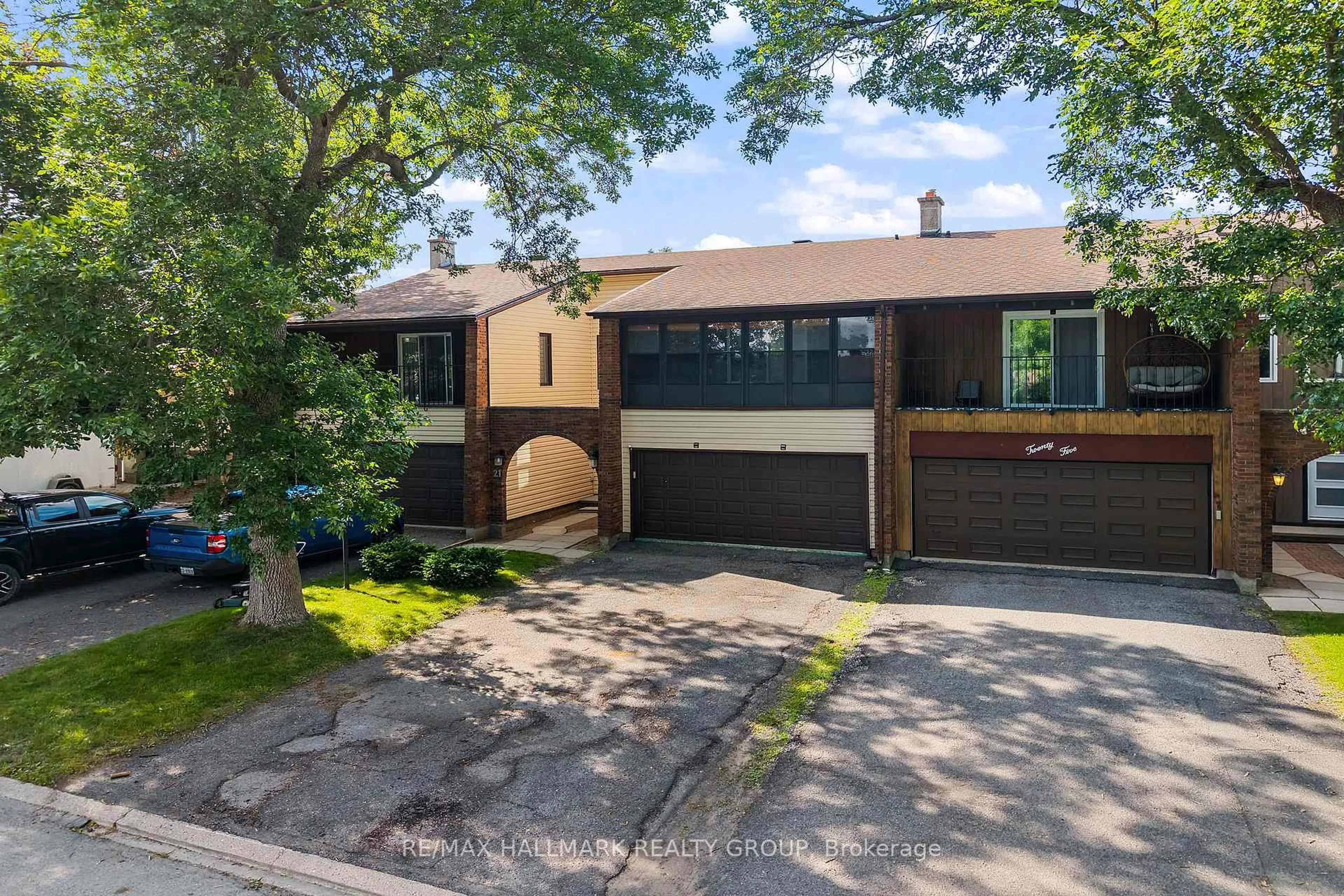 Home with brick exterior material, street for 23 Oberon St, Ottawa Ontario K2H 7X6