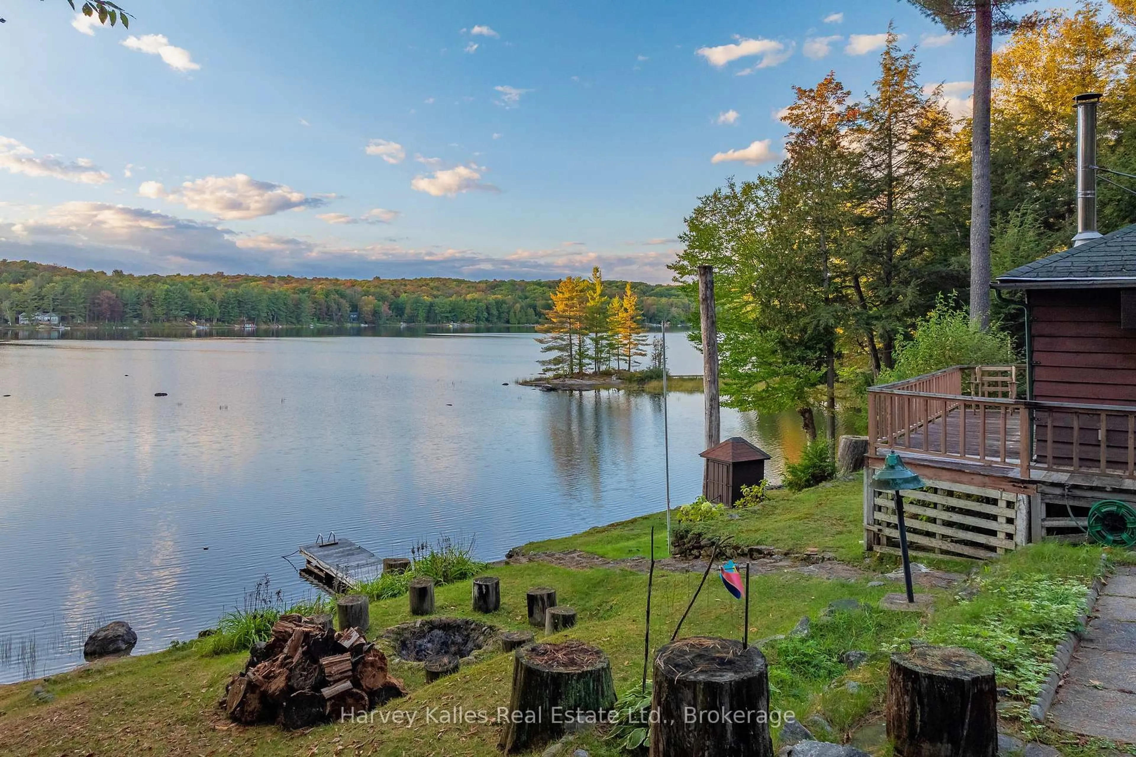 A pic from outside/outdoor area/front of a property/back of a property/a pic from drone, water/lake/river/ocean view for 1028 South Tooke Lake Rd #2, Lake of Bays Ontario P0B 1A0