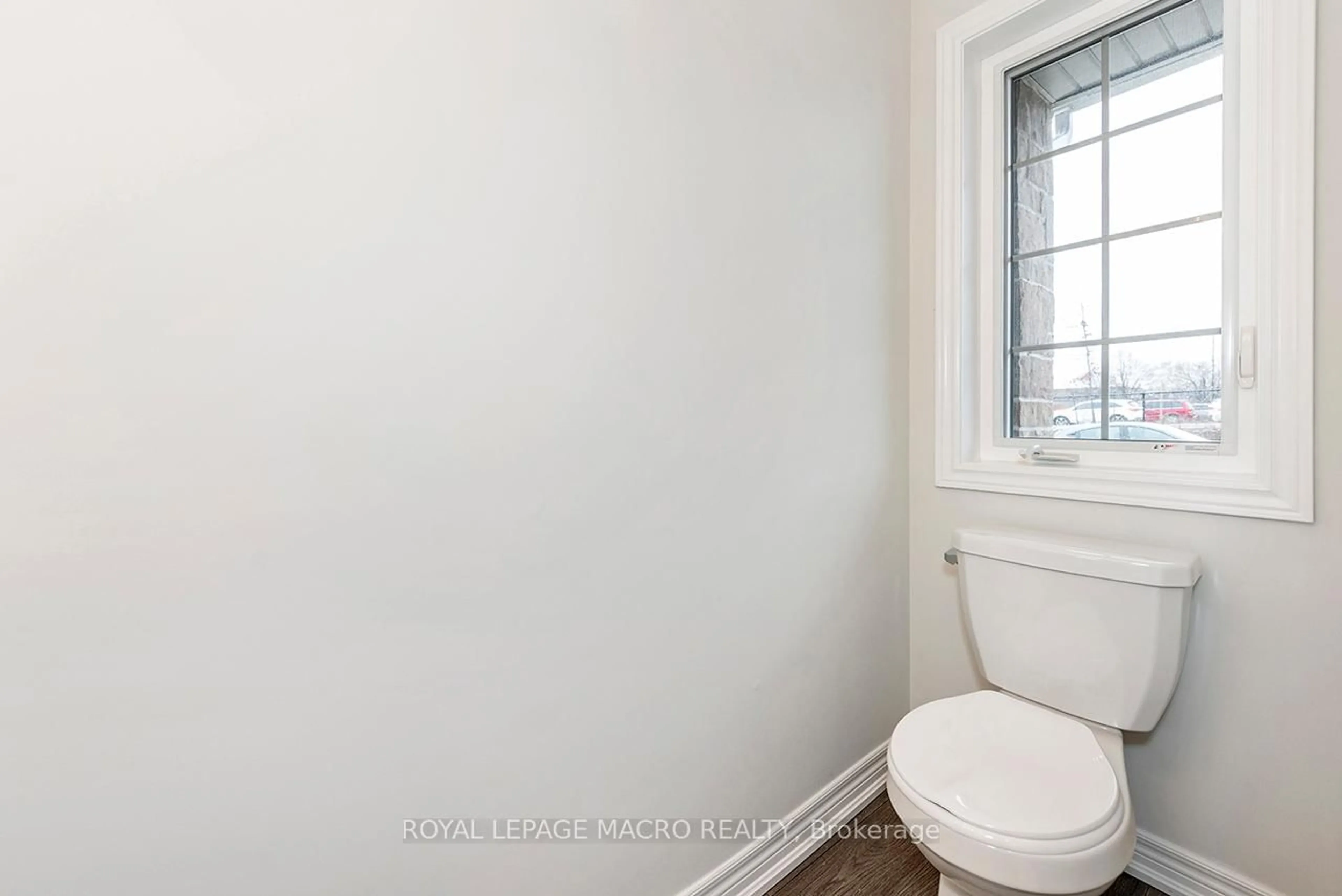 A pic of a room for 22 Linden Park Lane, Hamilton Ontario L9A 1Y1