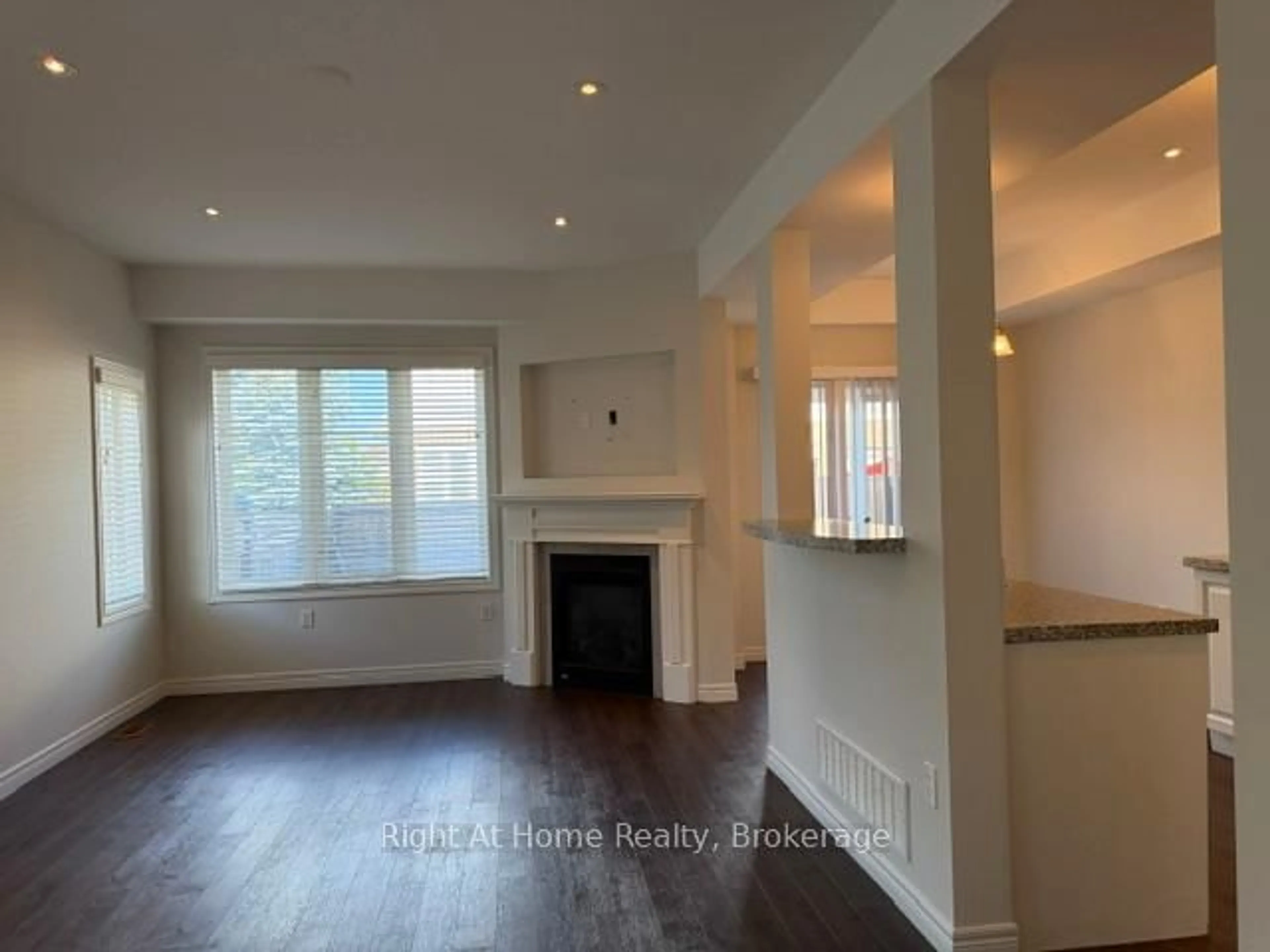 A pic of a room for 11 White Star Lane, Grimsby Ontario L3M 0H4
