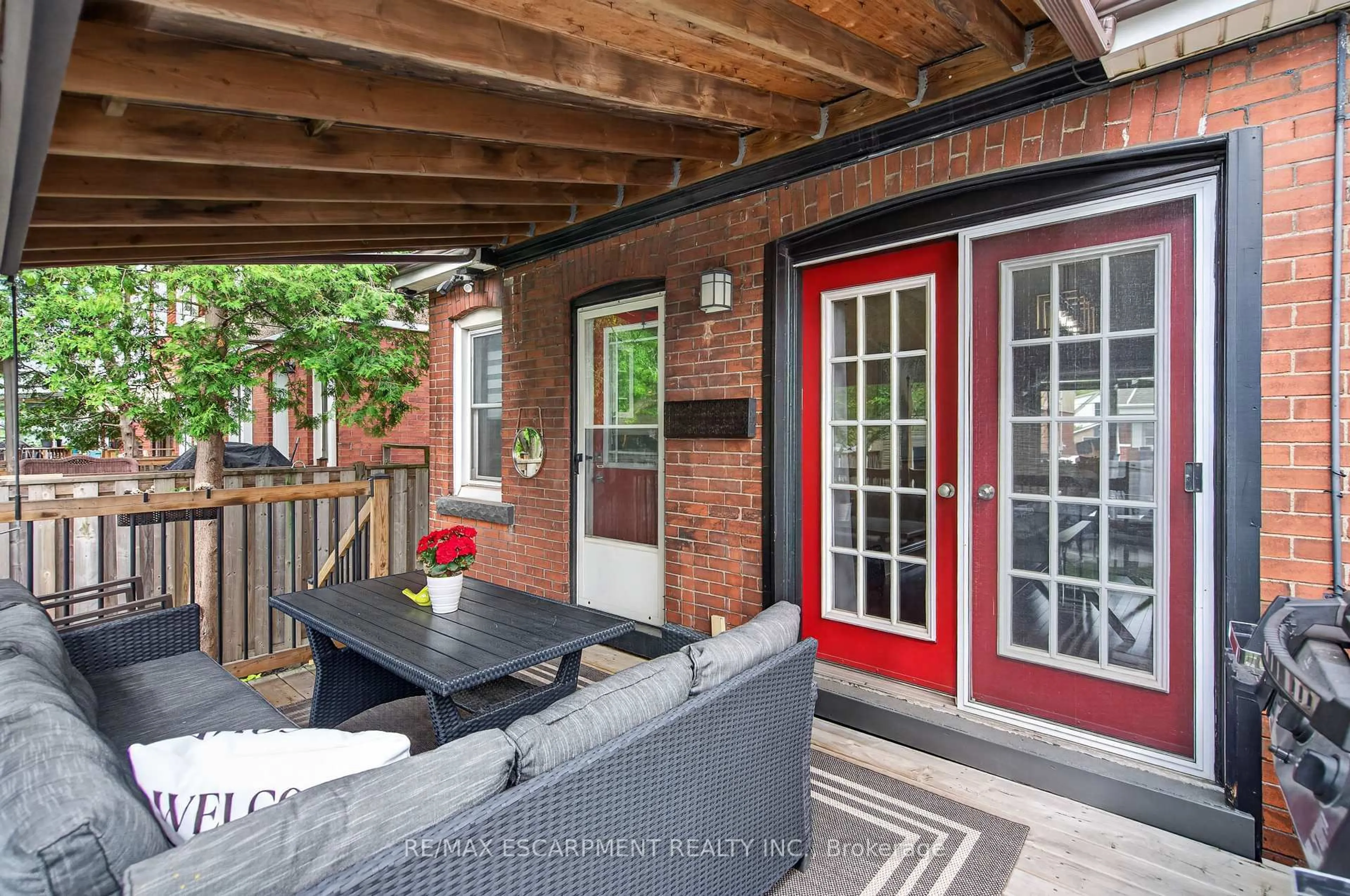 Patio, street for 55 Cameron Ave, Hamilton Ontario L8H 4Z1