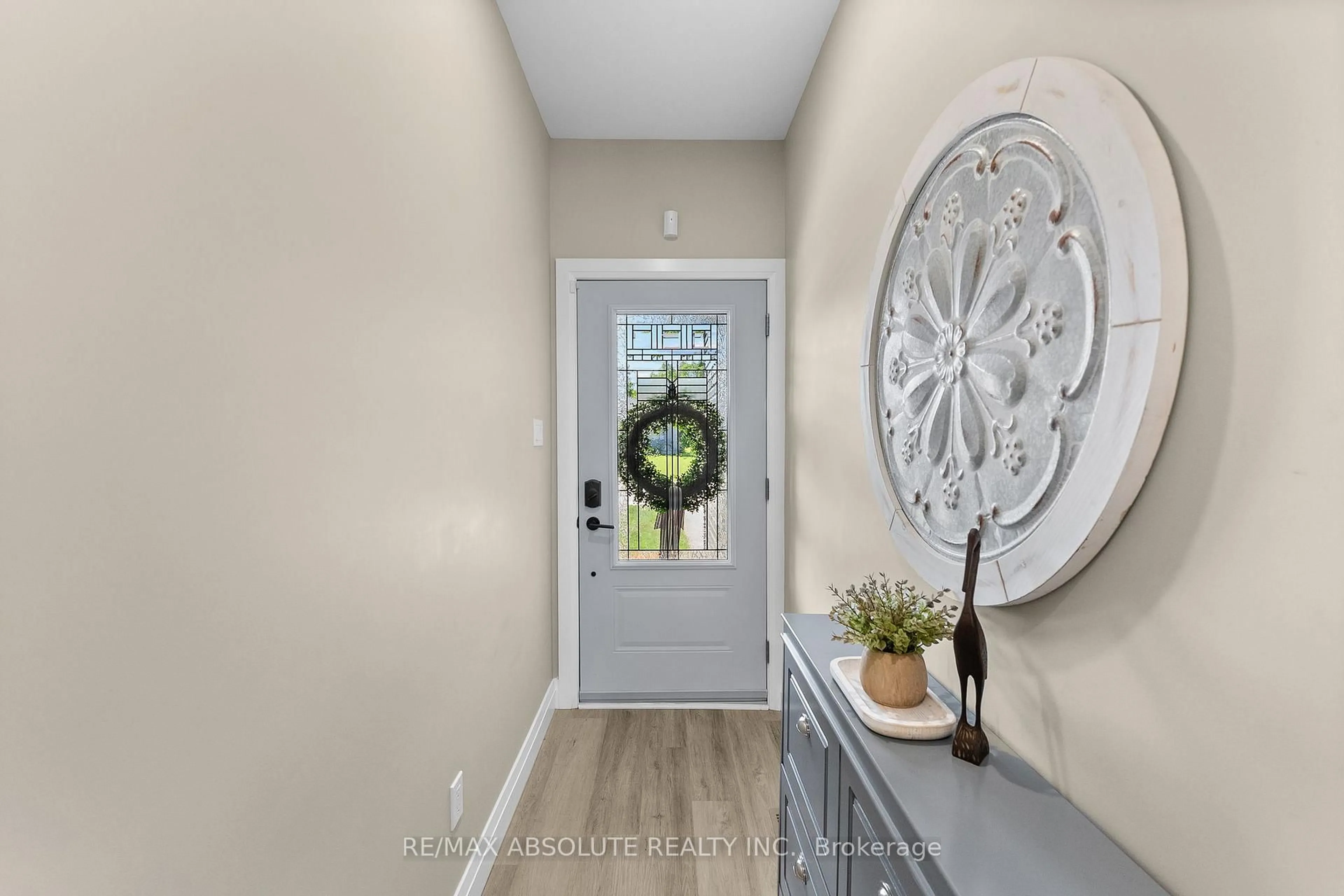 Indoor entryway for 323 Forestview Cres, Renfrew Ontario K7V 0C4