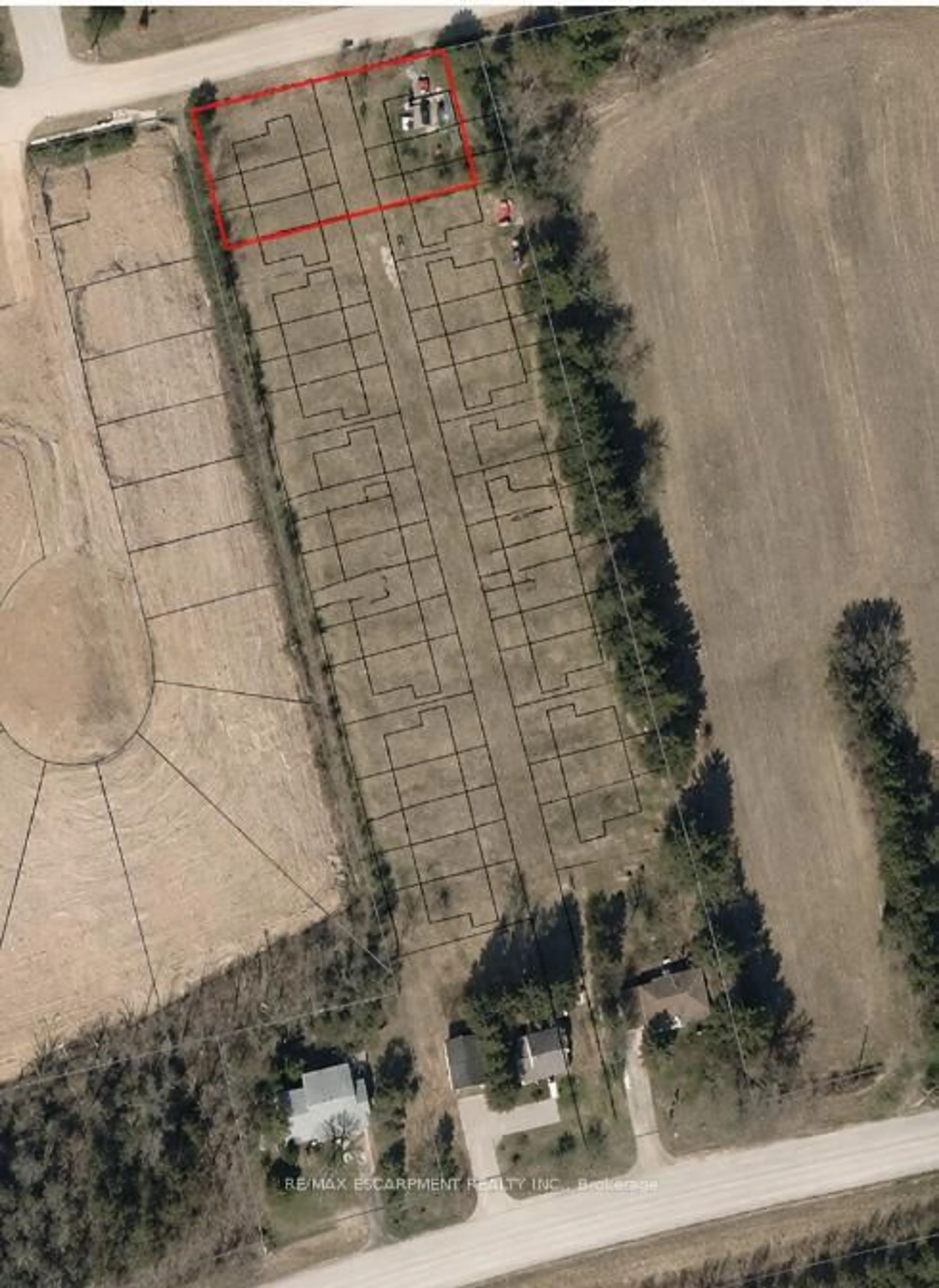 A pic from outside/outdoor area/front of a property/back of a property/a pic from drone, building for 206 Charles St, Norfolk Ontario N0E 1Y0