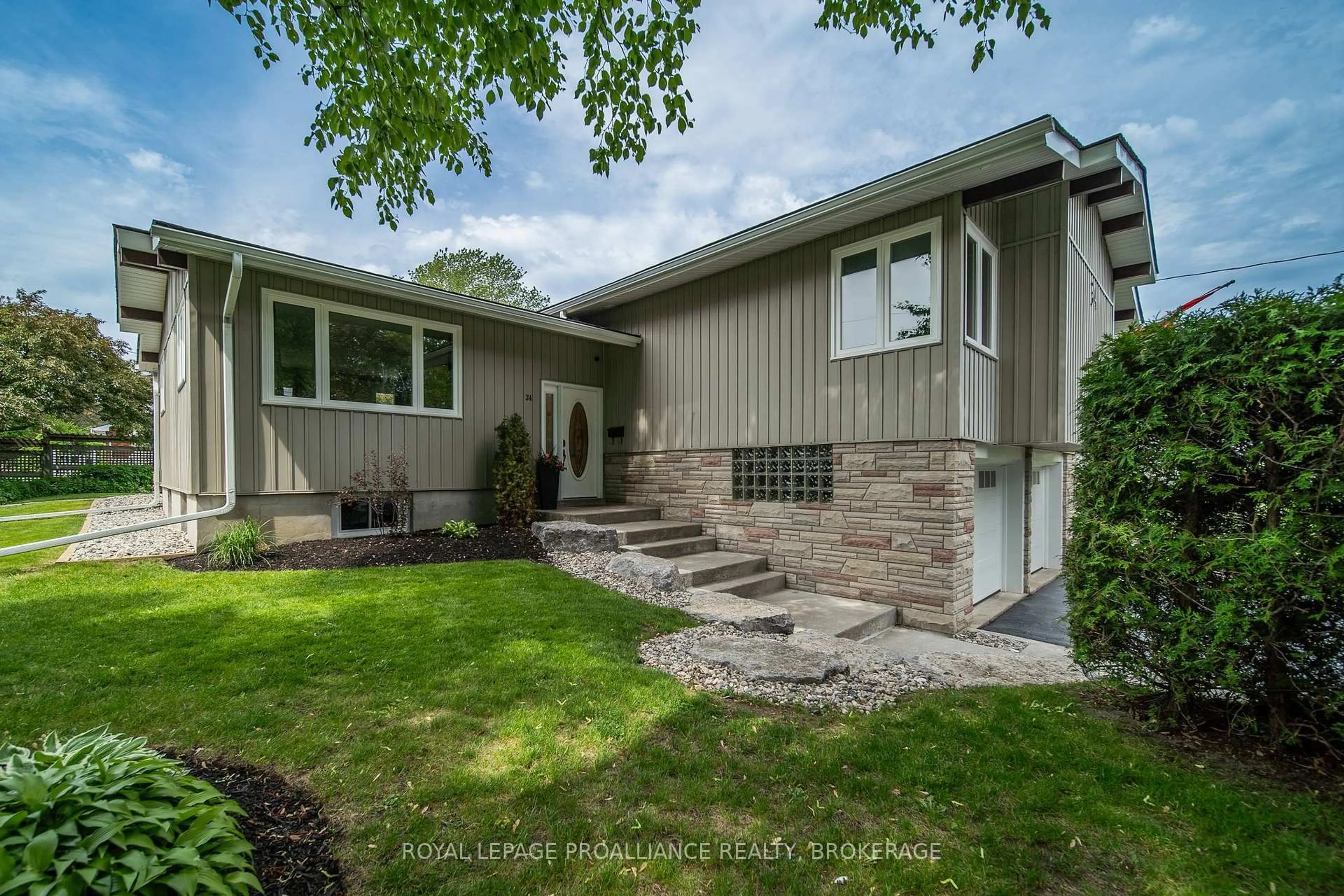 Unknown for 34 Keller Dr, Belleville Ontario K8P 4B4