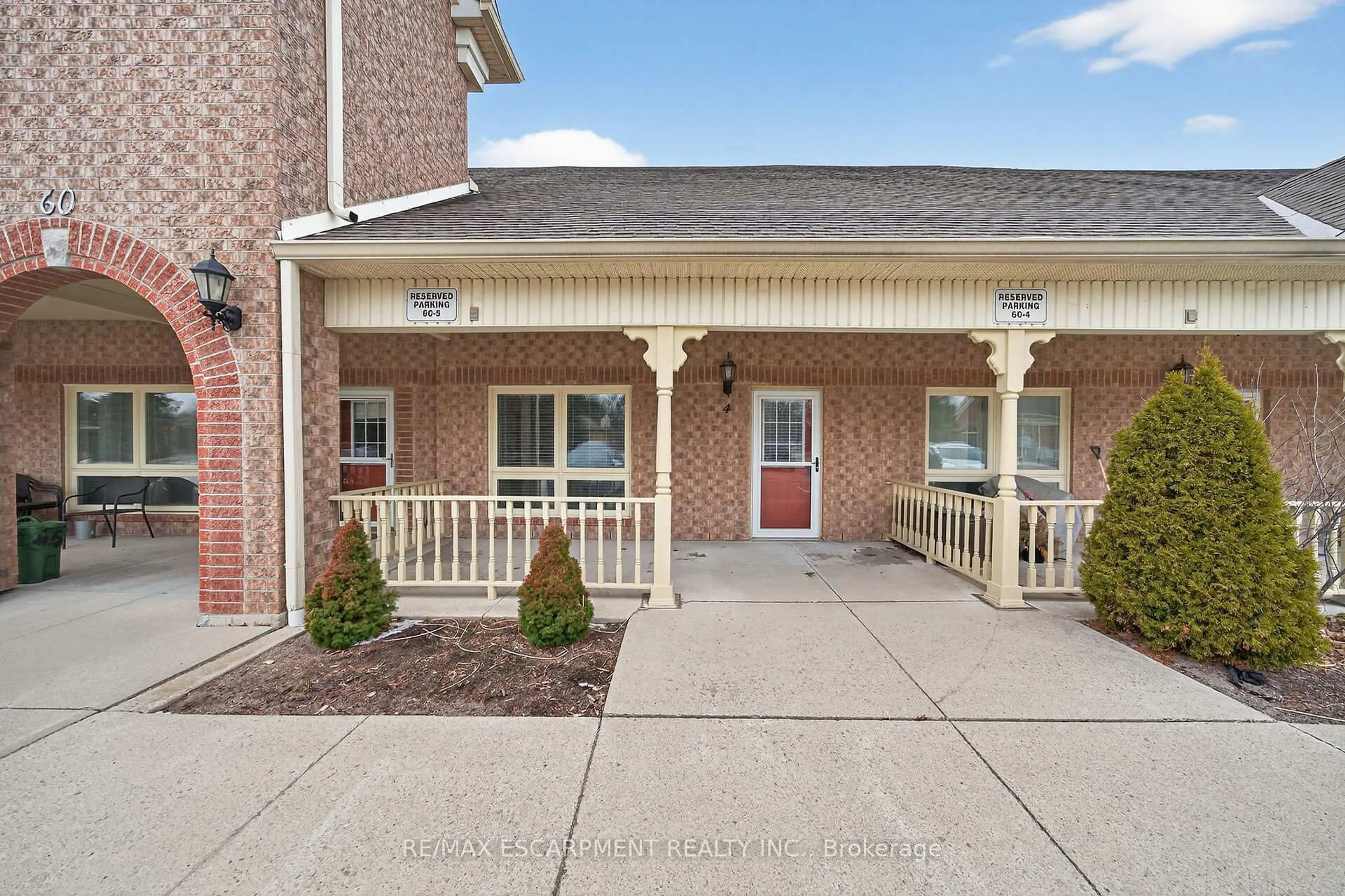 Unknown for 60 Natalia Ave #4, Hamilton Ontario L0R 1W0