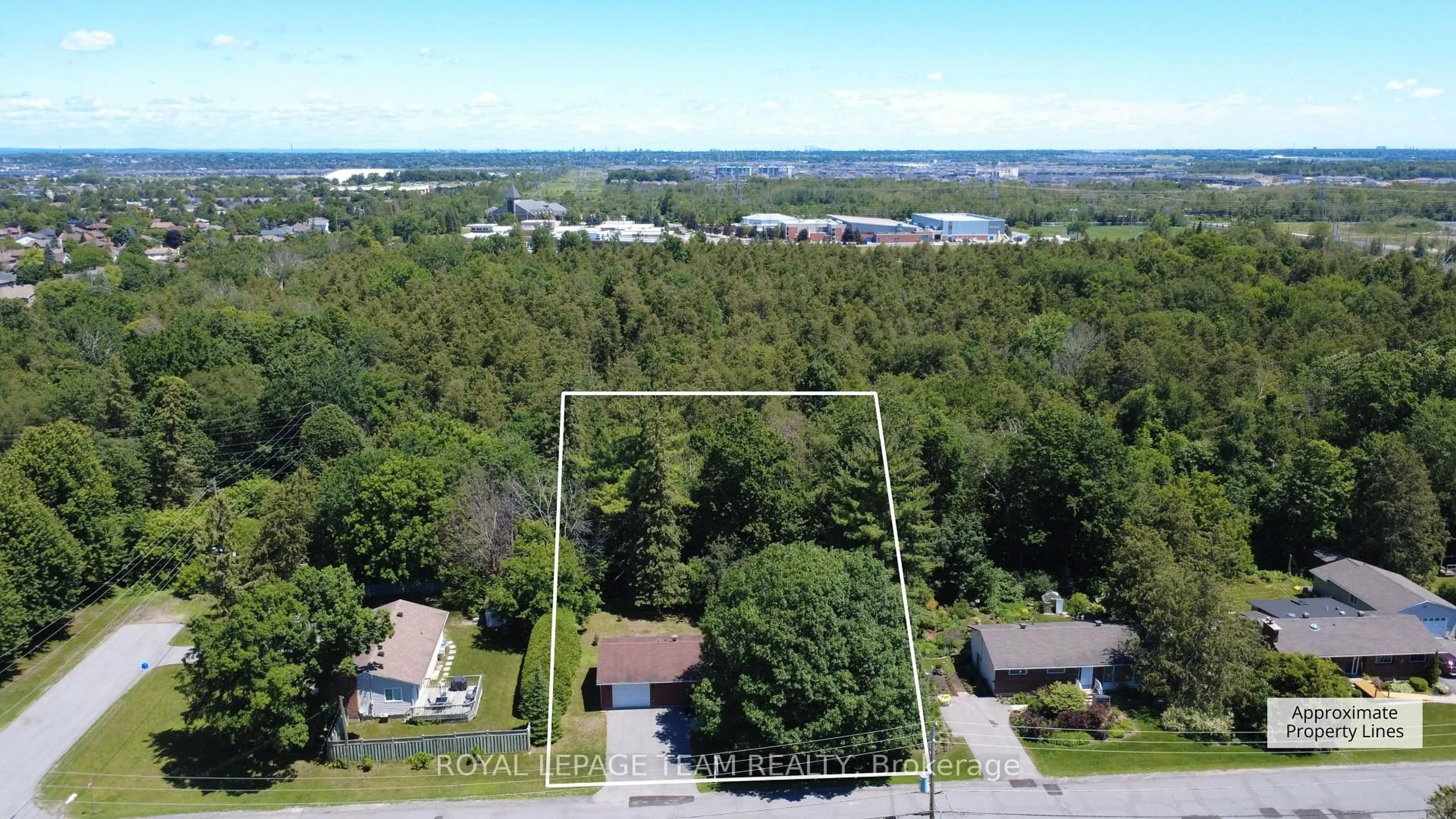 A pic from outside/outdoor area/front of a property/back of a property/a pic from drone, water/lake/river/ocean view for 5 Caribou Ave, Stittsville Ontario K2S 1M5