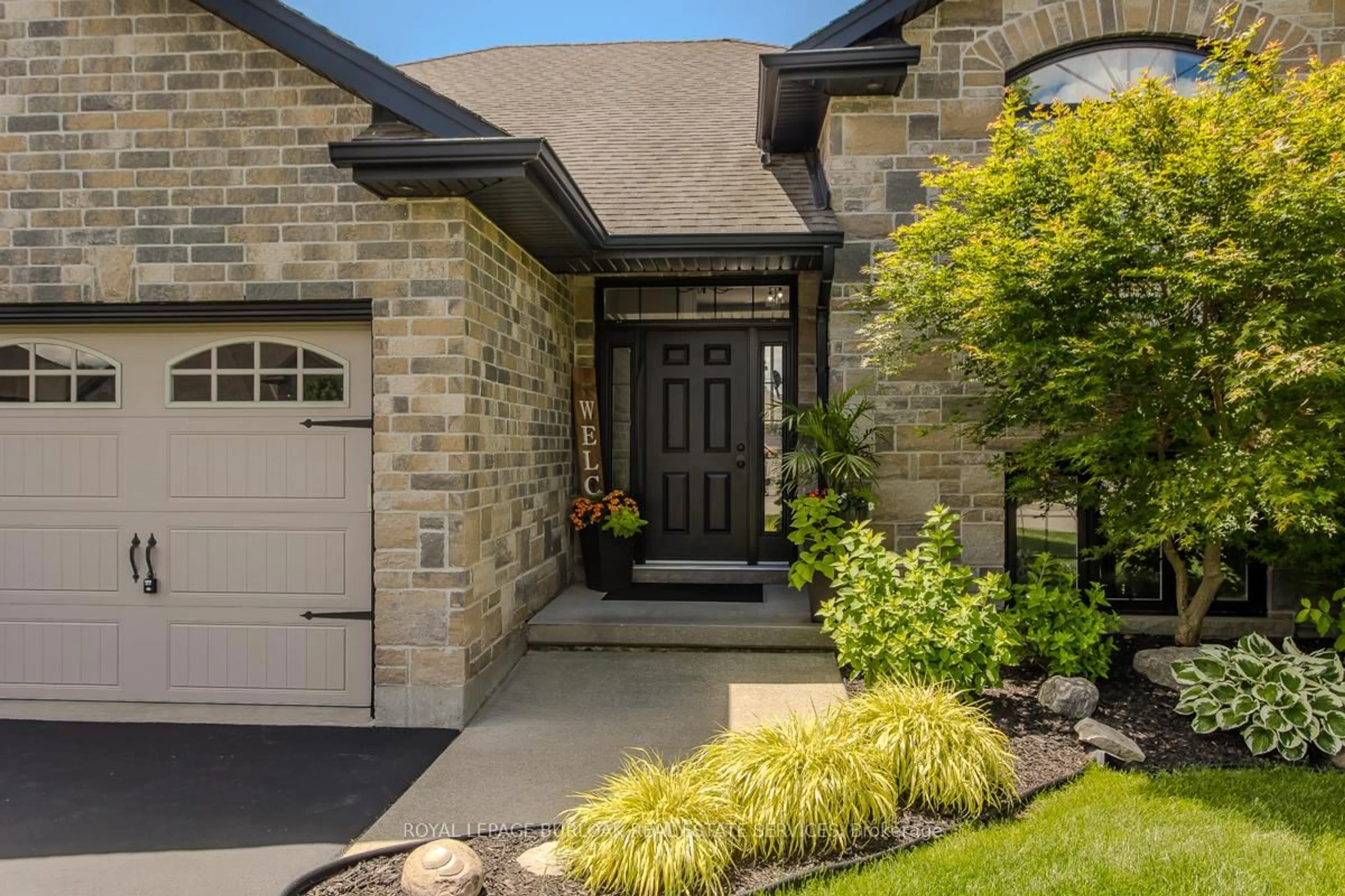 Home with brick exterior material, street for 38 Tan Ave, Norfolk Ontario N0E 1Y0