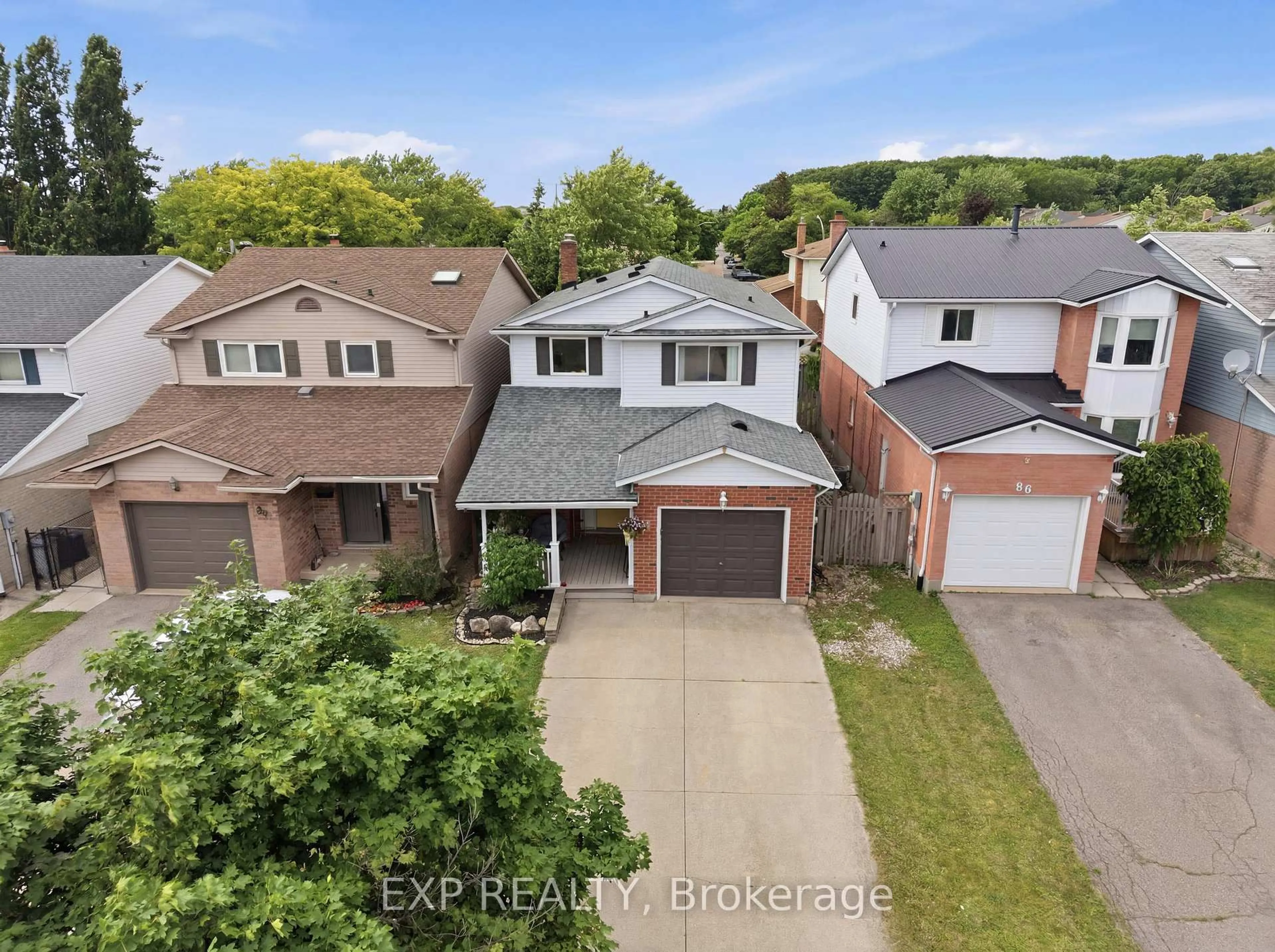 A pic from outside/outdoor area/front of a property/back of a property/a pic from drone, street for 86 Baxter Cres, Thorold Ontario L2V 4R6