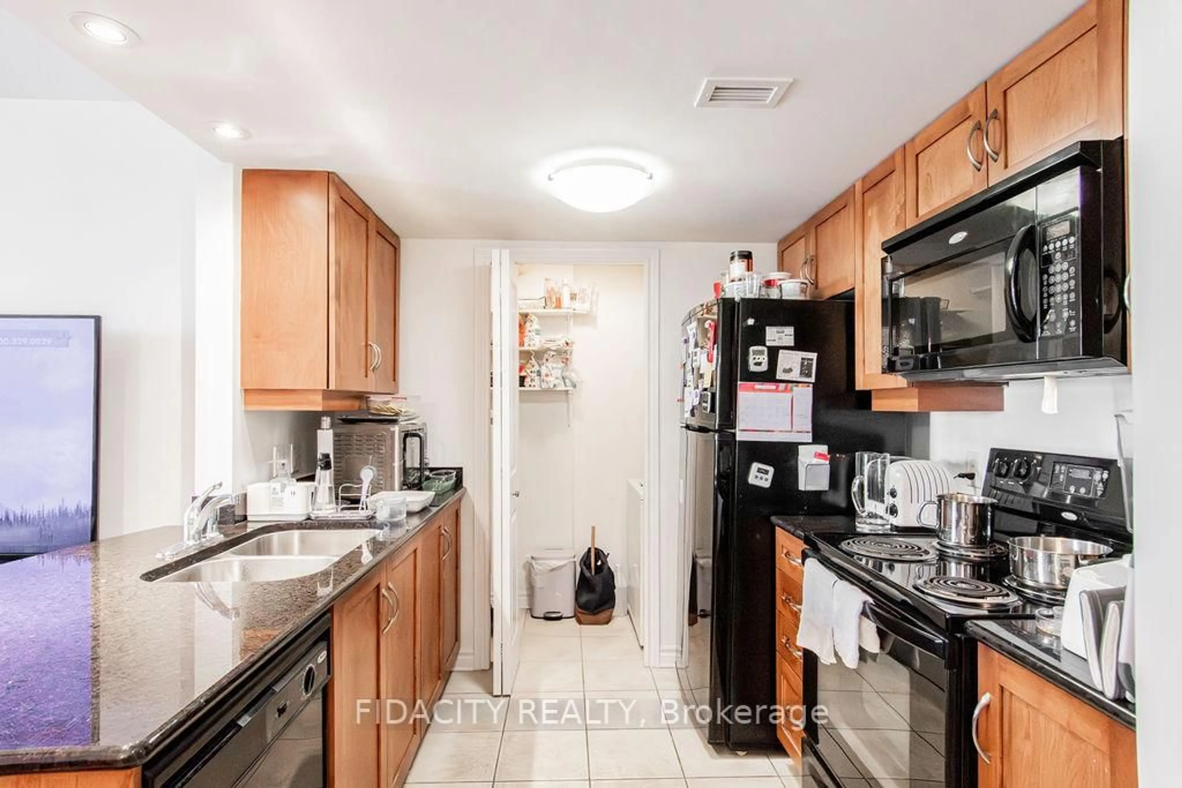 Standard kitchen, unknown for 314 Central Park Dr #602, Ottawa Ontario K2C 0R2
