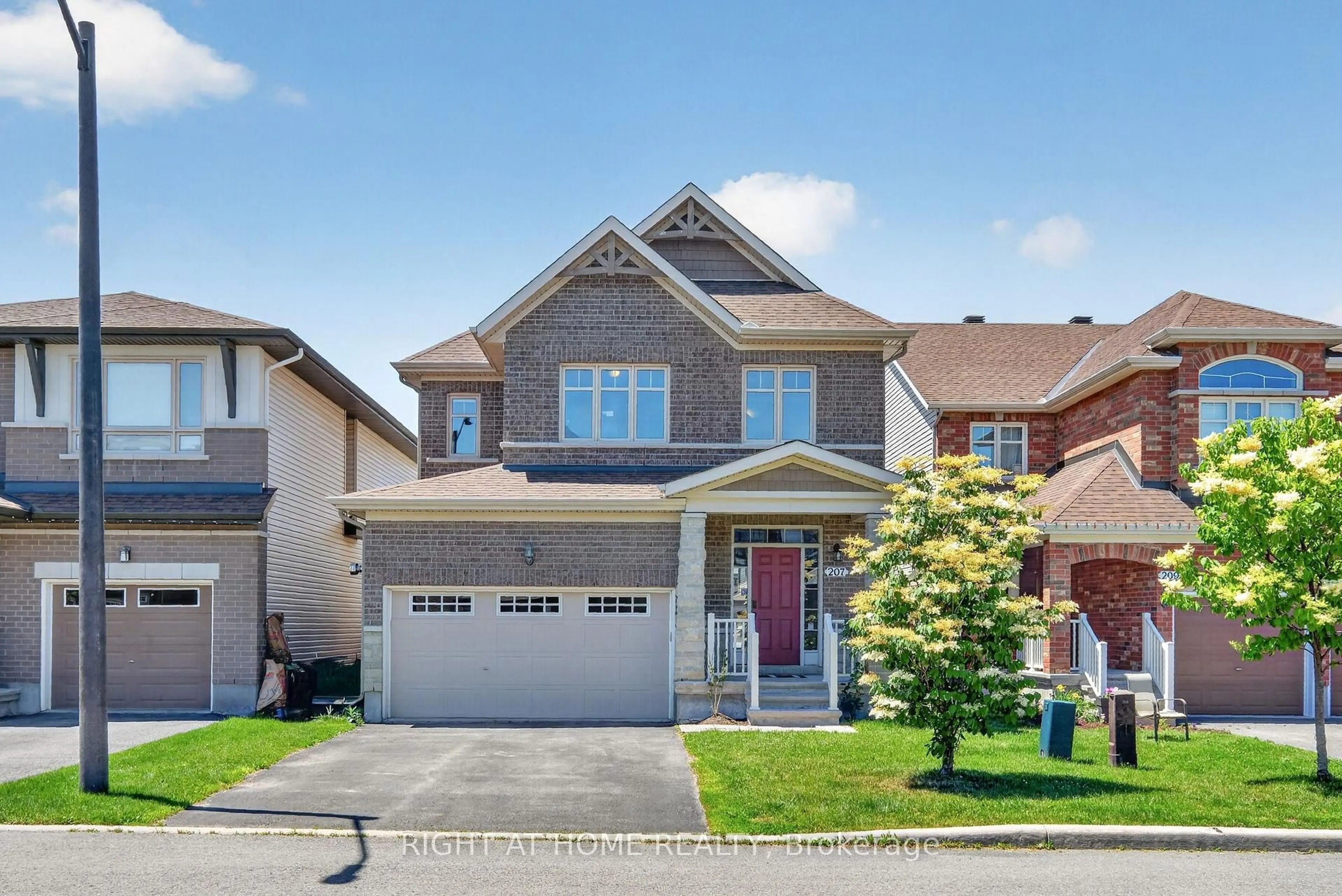 Unknown for 207 Mareth Way, Ottawa Ontario K4M 0C9