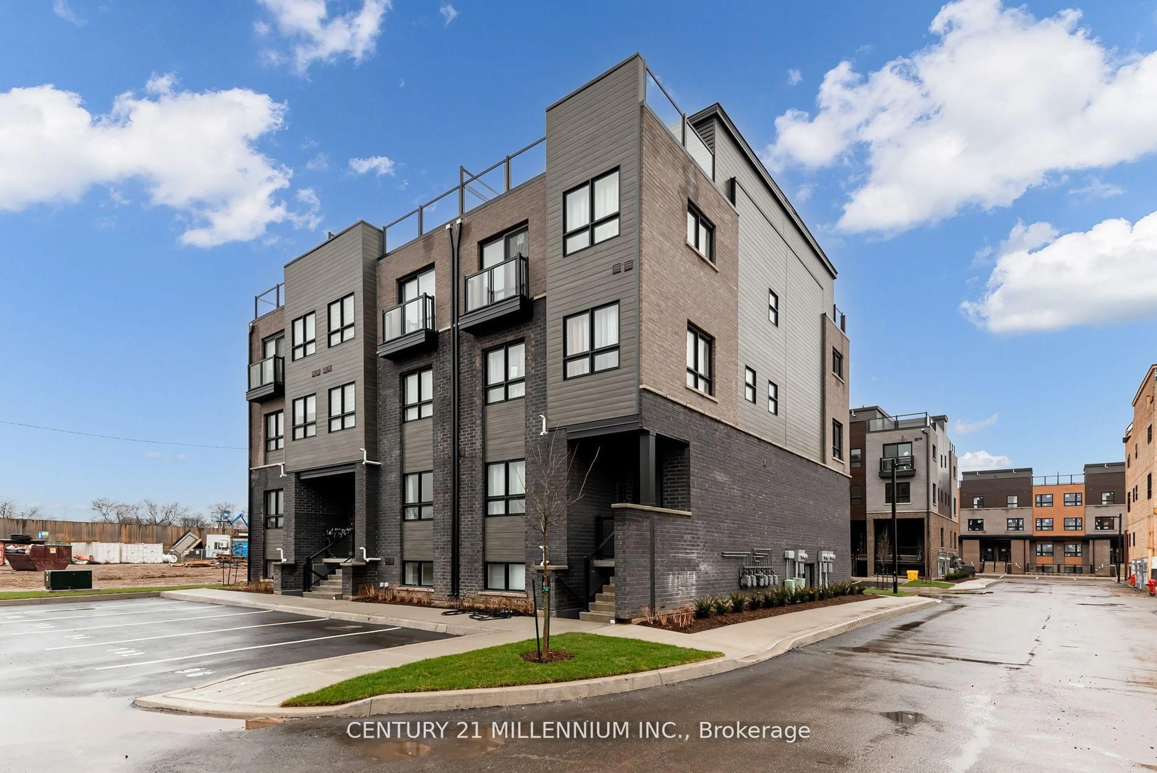 Home with brick exterior material, building for 6705 Cropp St #102, Niagara Falls Ontario L2E 5J8