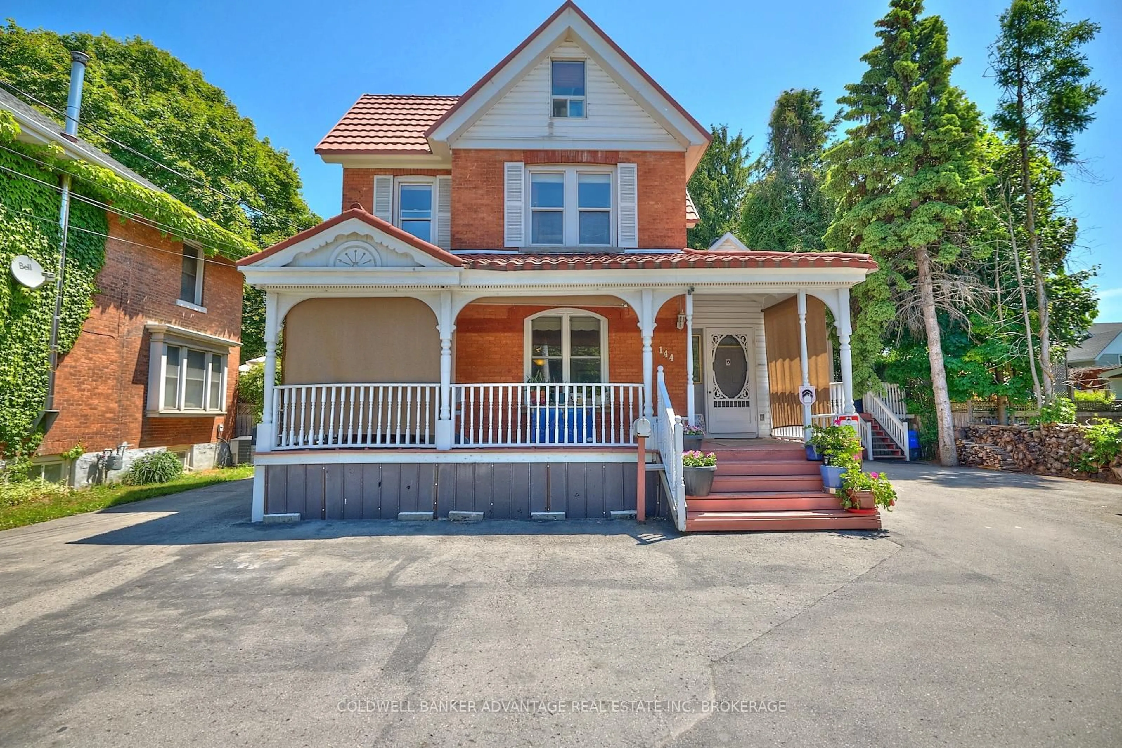 Home with brick exterior material, street for 144 Geneva St, St. Catharines Ontario L2R 4N8