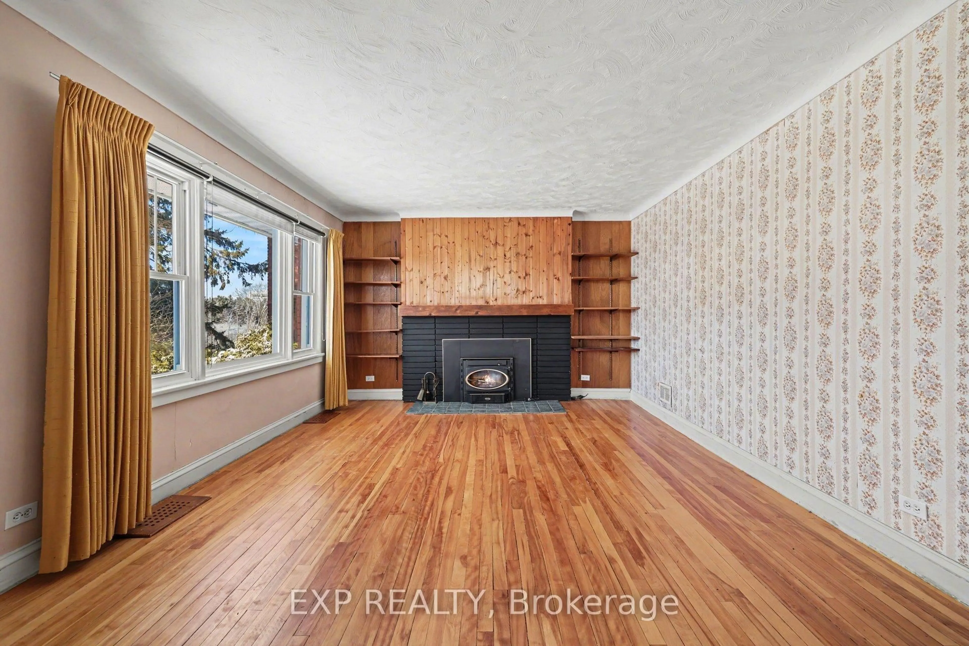 A pic of a room for 2511 Junction Ave, Ottawa Ontario K1V 8G9