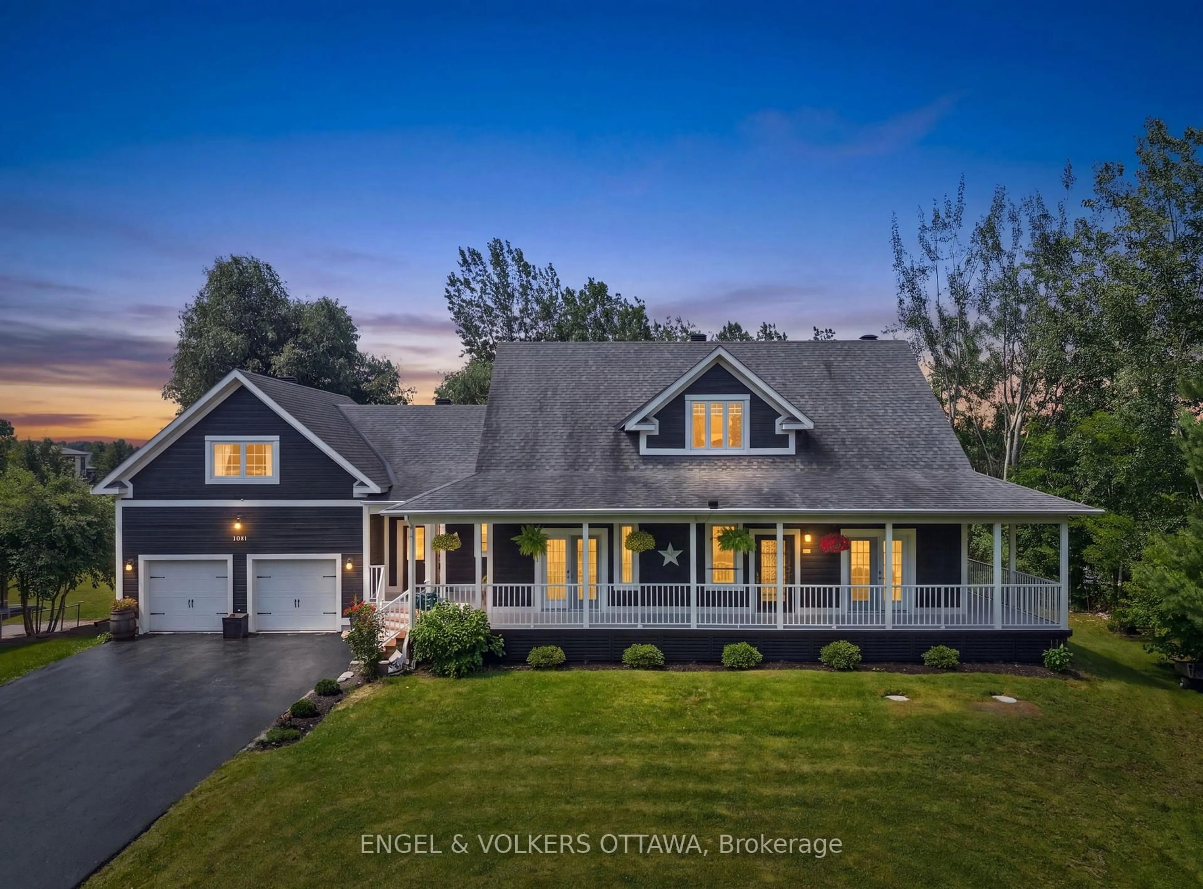 Home with vinyl exterior material, unknown for 6881 Sparkling Lake Way, Greely Ontario K4P 1R7