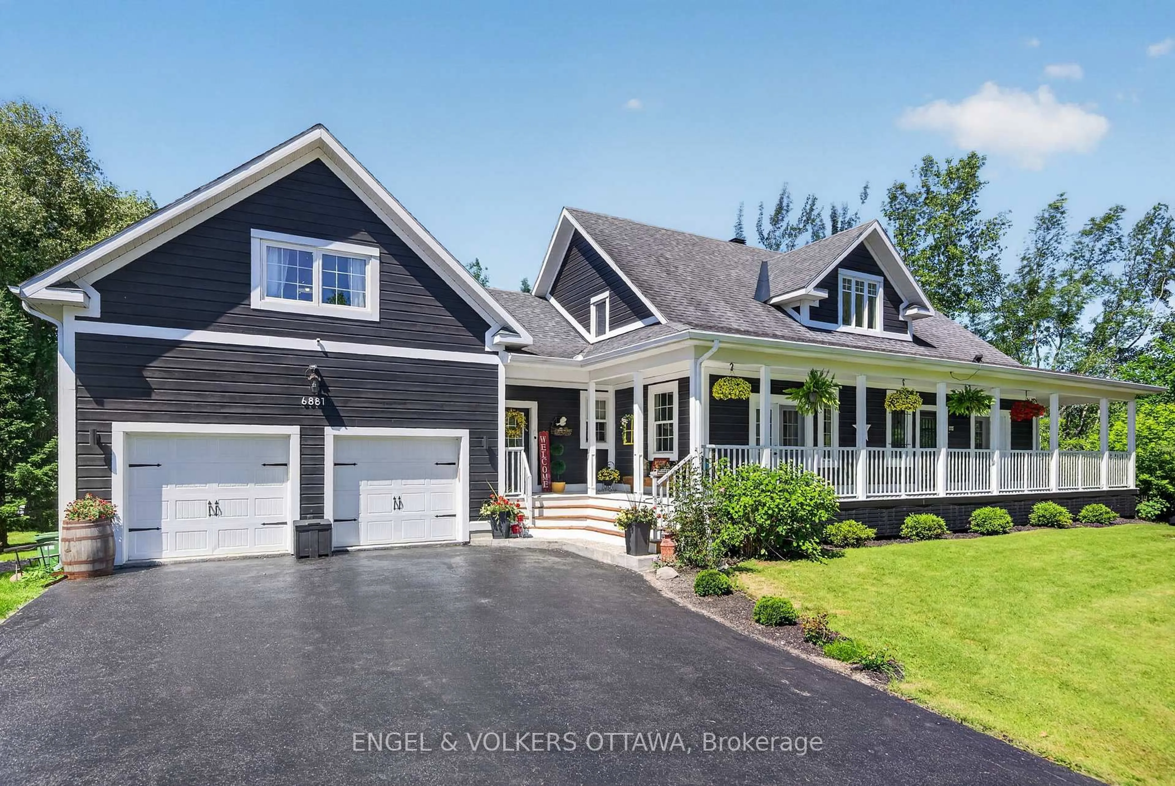 Home with vinyl exterior material, street for 6881 Sparkling Lake Way, Greely Ontario K4P 1R7