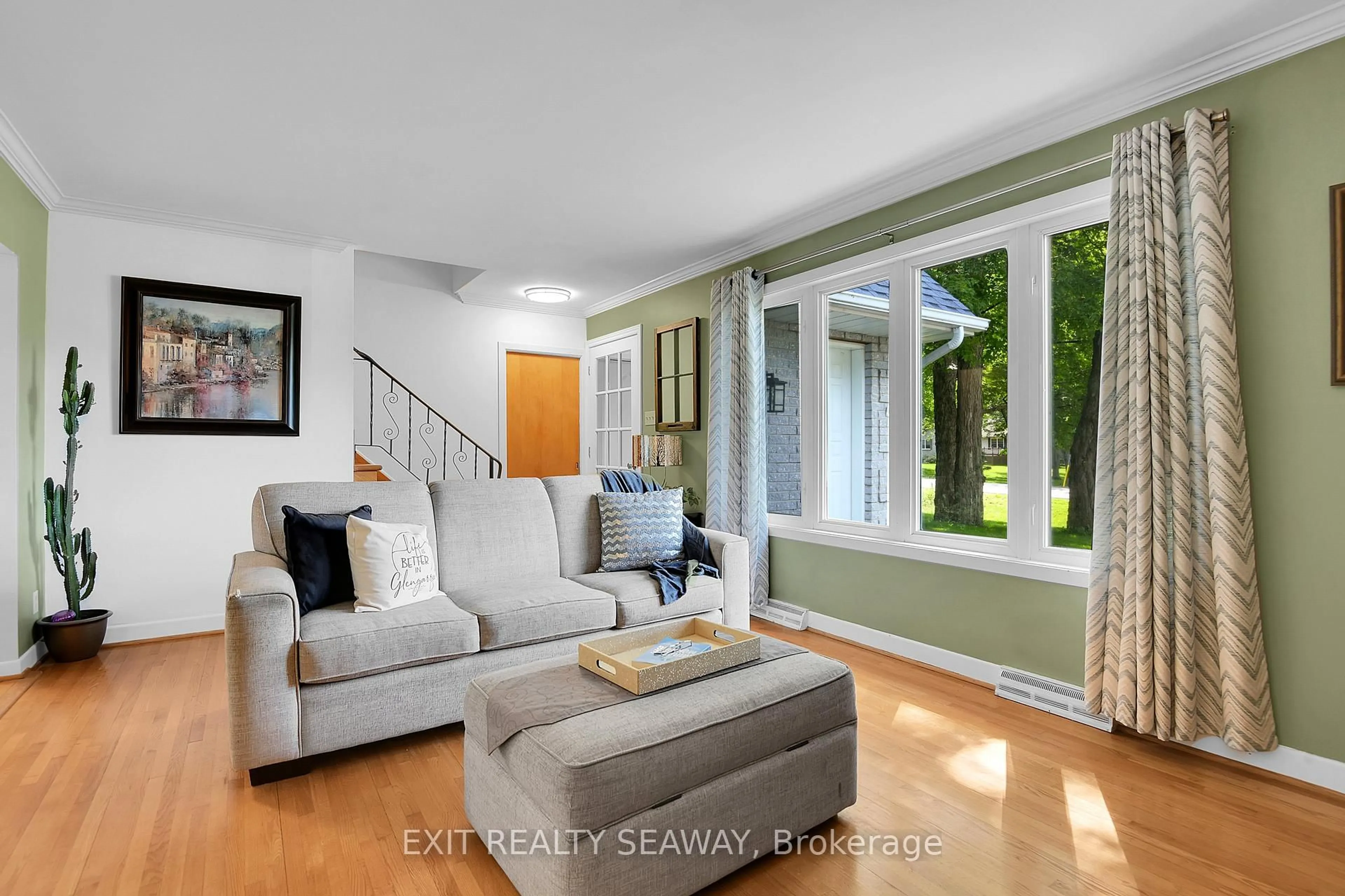 Living room with furniture, unknown for 20199 County Rd 2 Rd, South Glengarry Ontario K0C 2E0