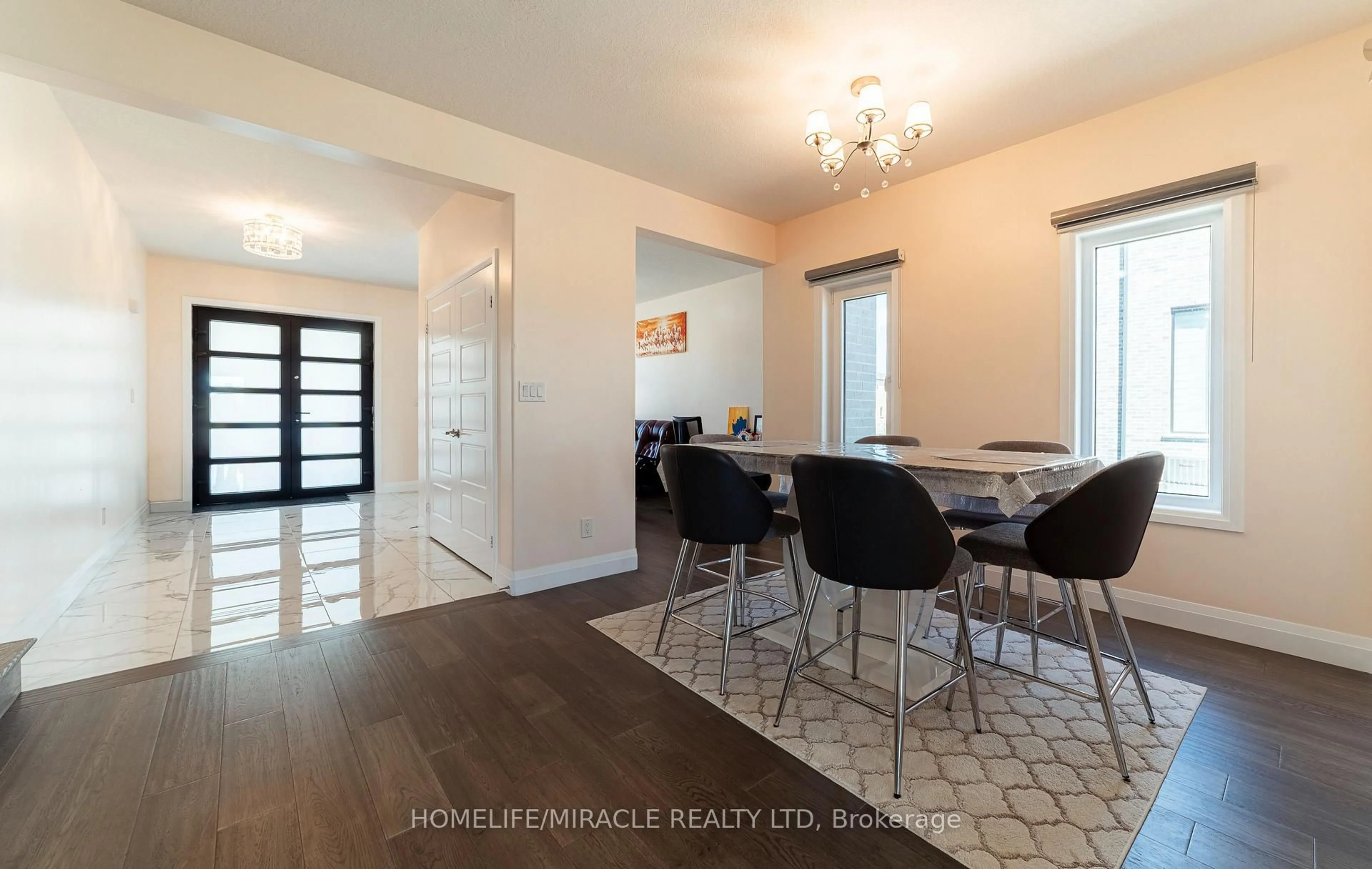 Dining room, unknown for 42 Grandville Circ, Brant Ontario N3L 0J3