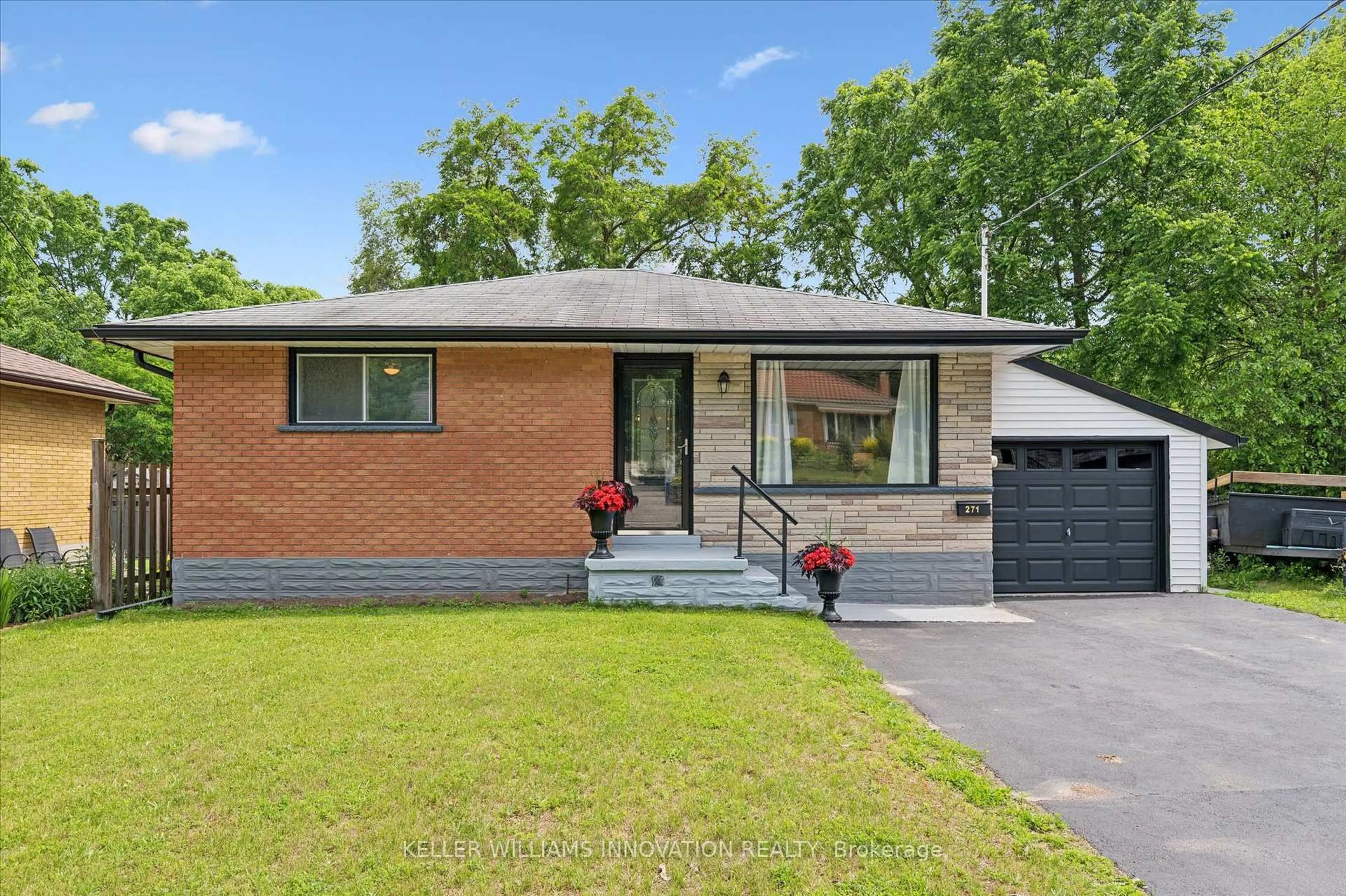 Home with brick exterior material, street for 271 Mausser Ave, Kitchener Ontario N2M 3L2