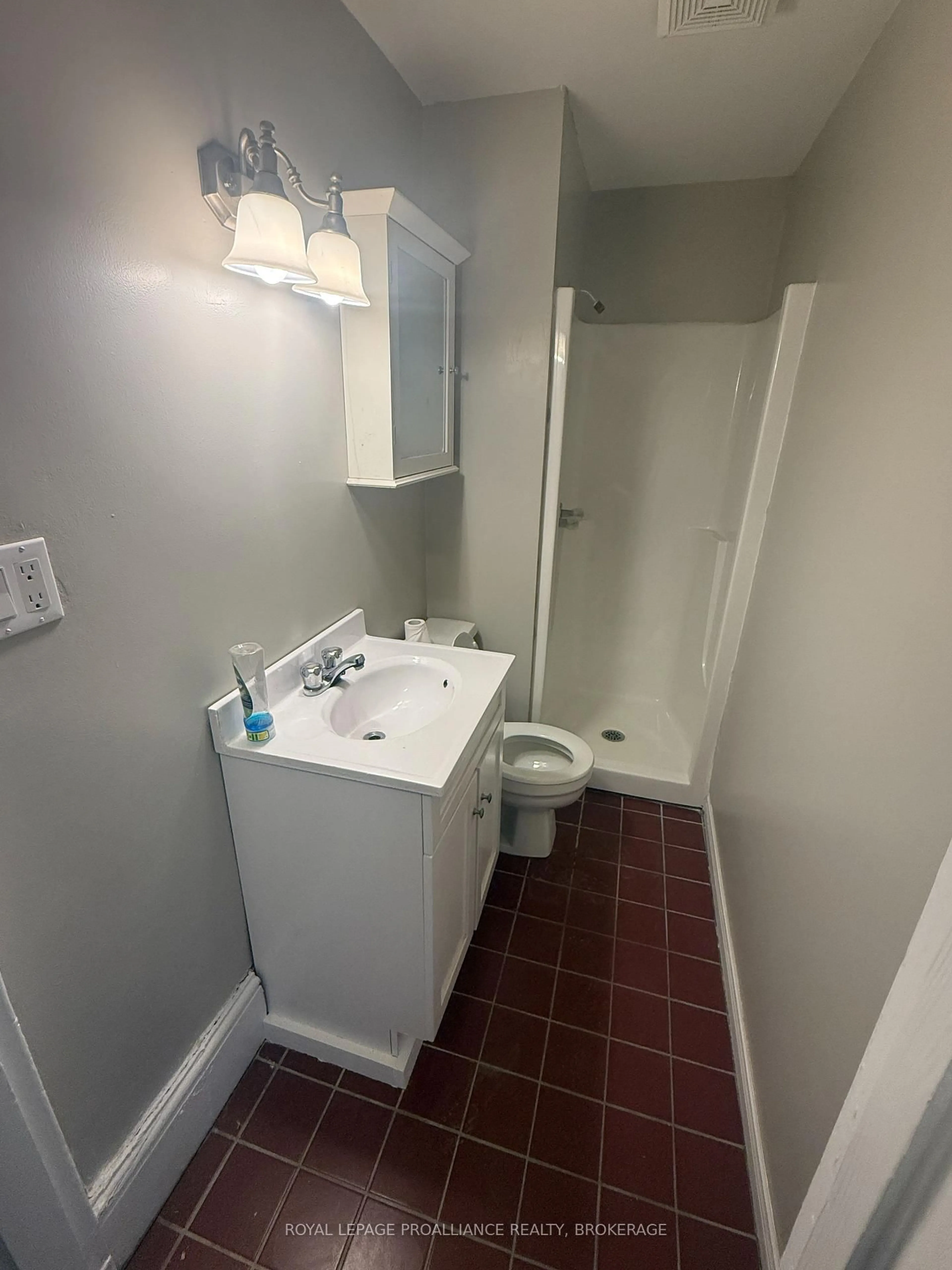 A pic of a room for 272 Wellington St, Kingston Ontario K7K 2Z1