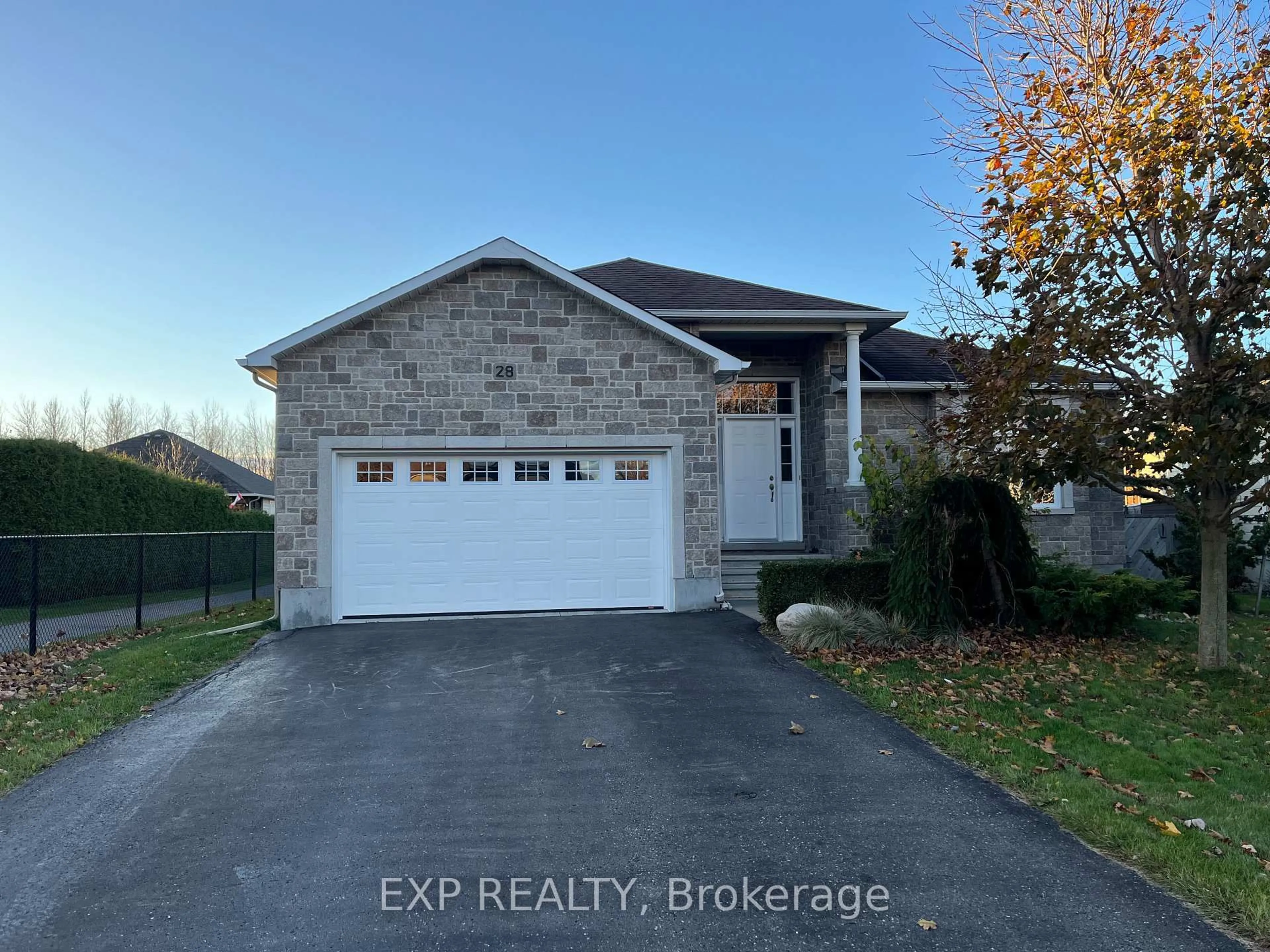 Unknown for 28 Settlement Lane, Russell Ontario K4R 0A4