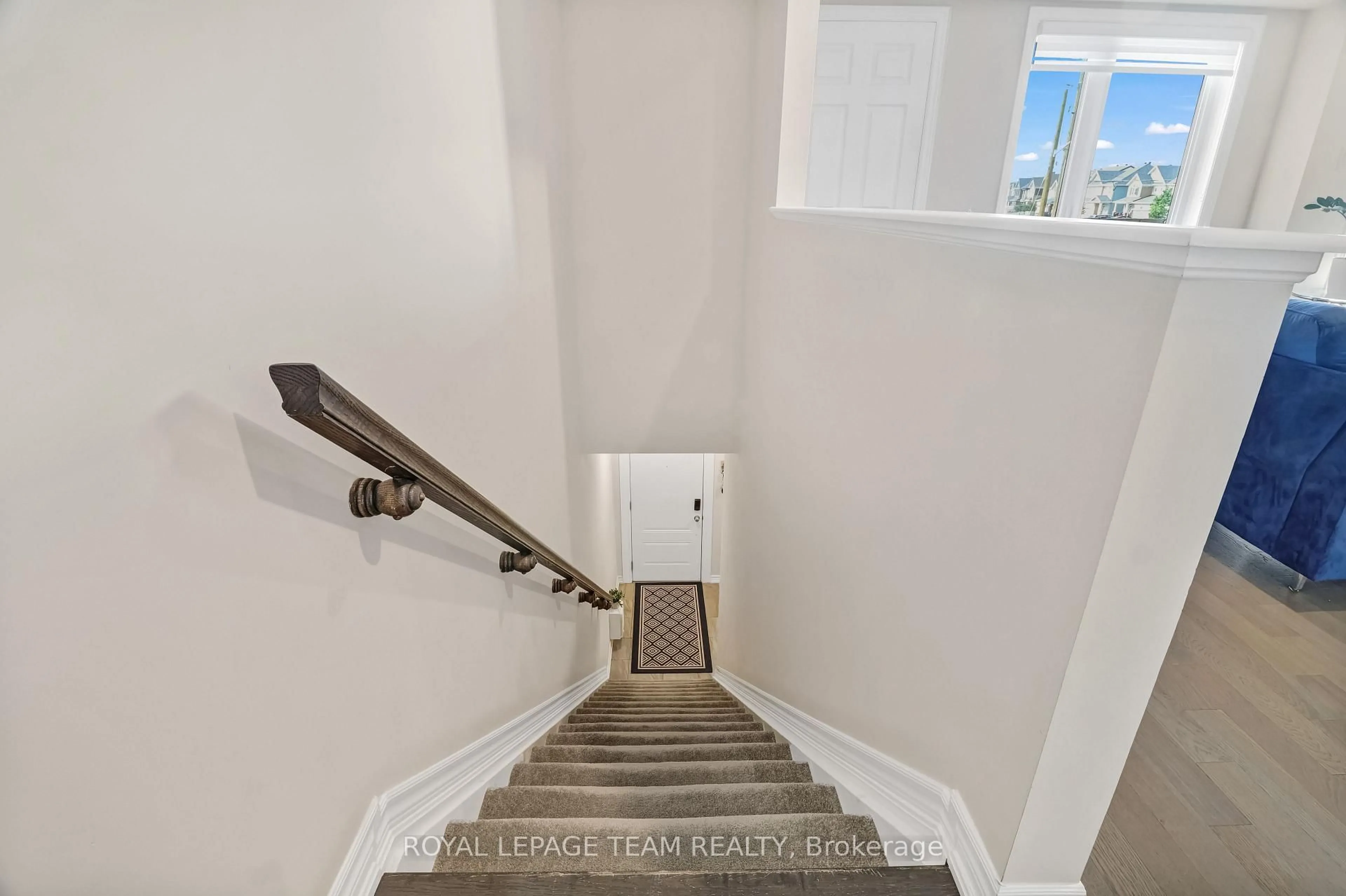 Stairs for 2274 Watercolours Way, Ottawa Ontario K2J 6N2