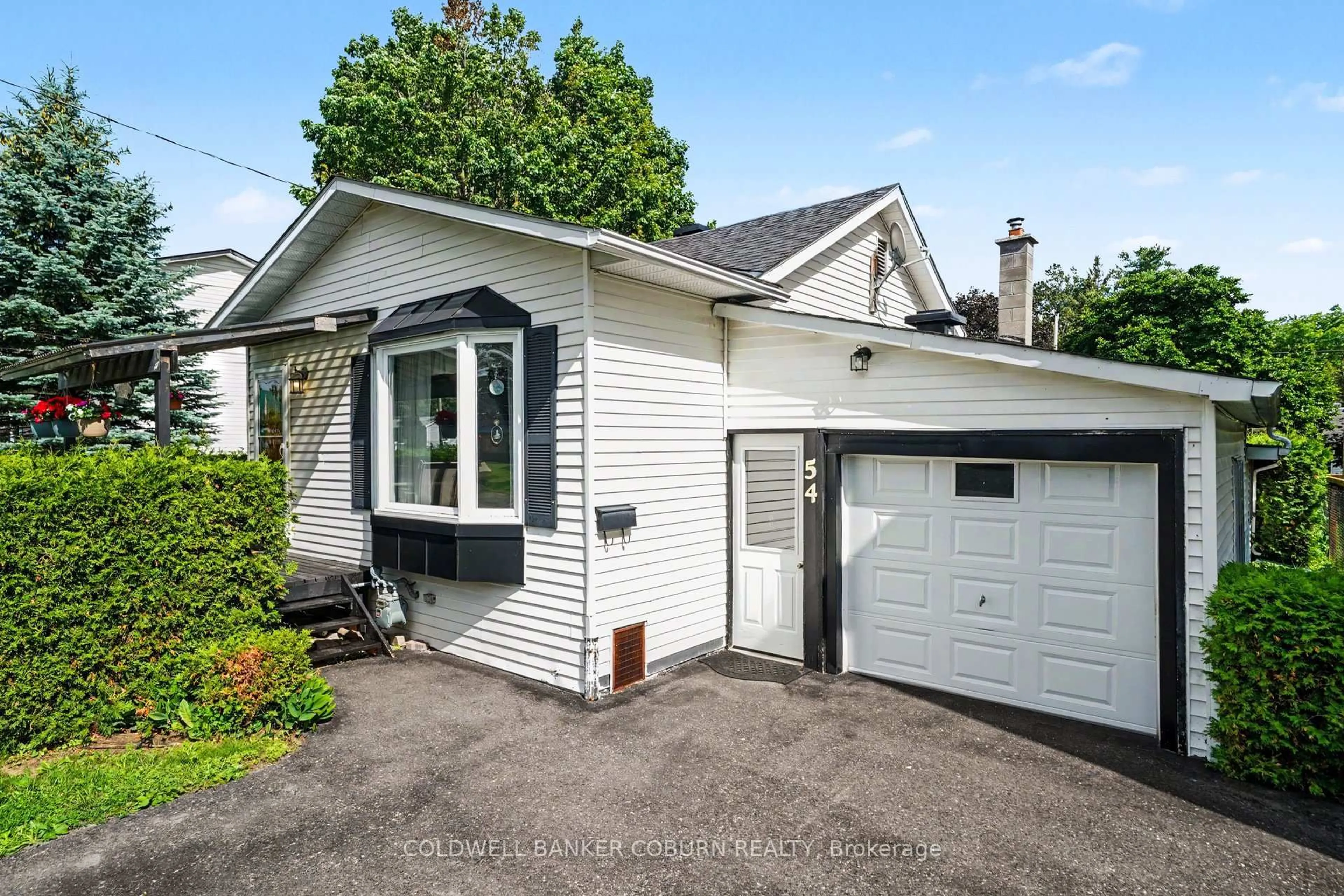 Unknown for 54 Howard St, North Dundas Ontario K0C 1H0