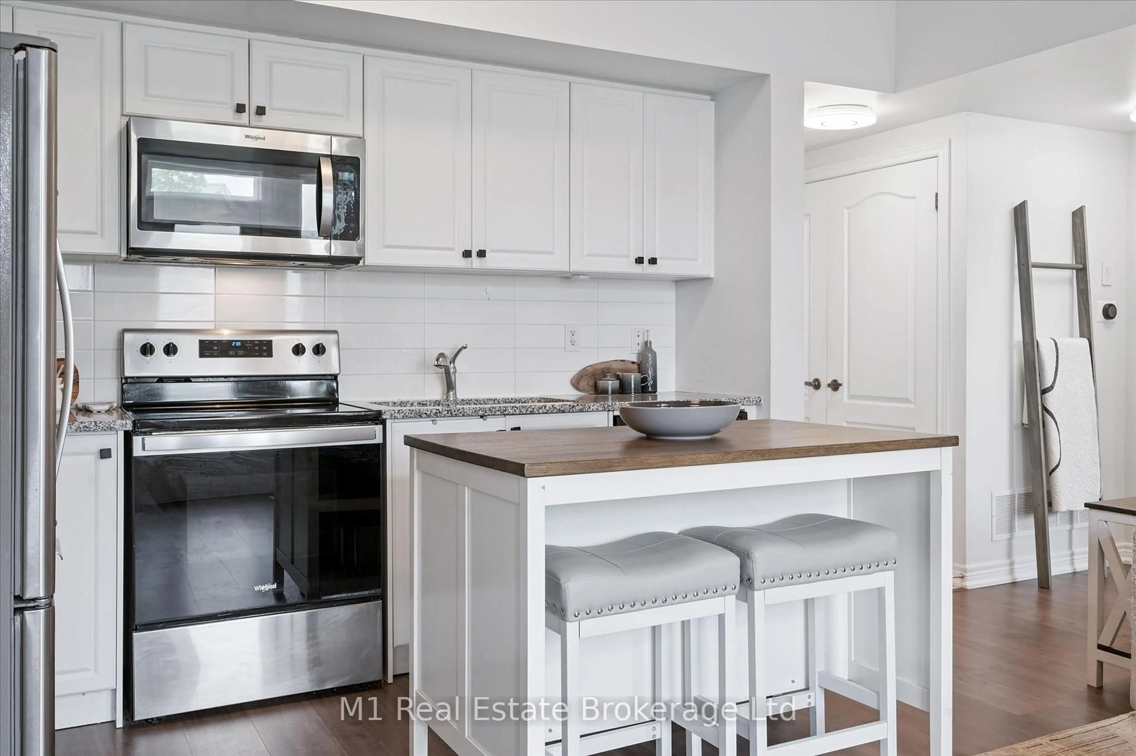 Standard kitchen, unknown for 279 Law Dr, Guelph Ontario N1E 7E8