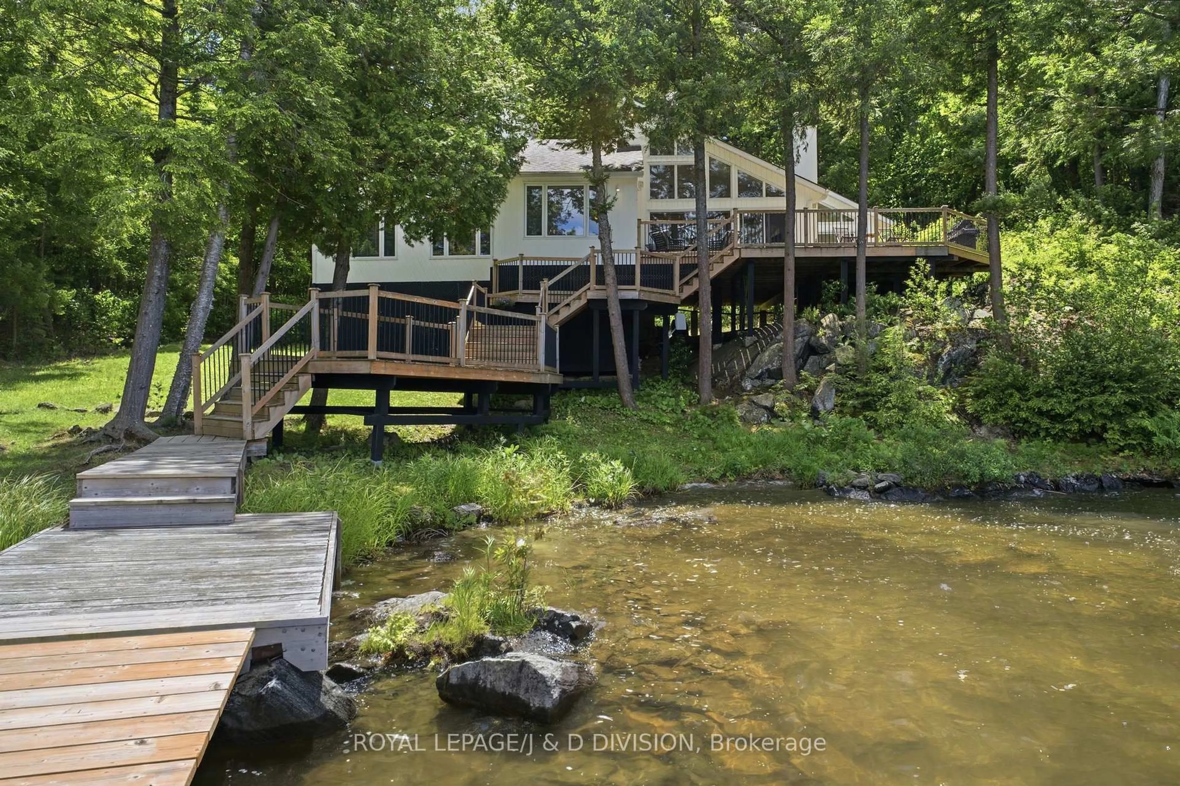 A pic from outside/outdoor area/front of a property/back of a property/a pic from drone, water/lake/river/ocean view for 200 Blackstone Lake Water, The Archipelago Ontario P0G 1G0