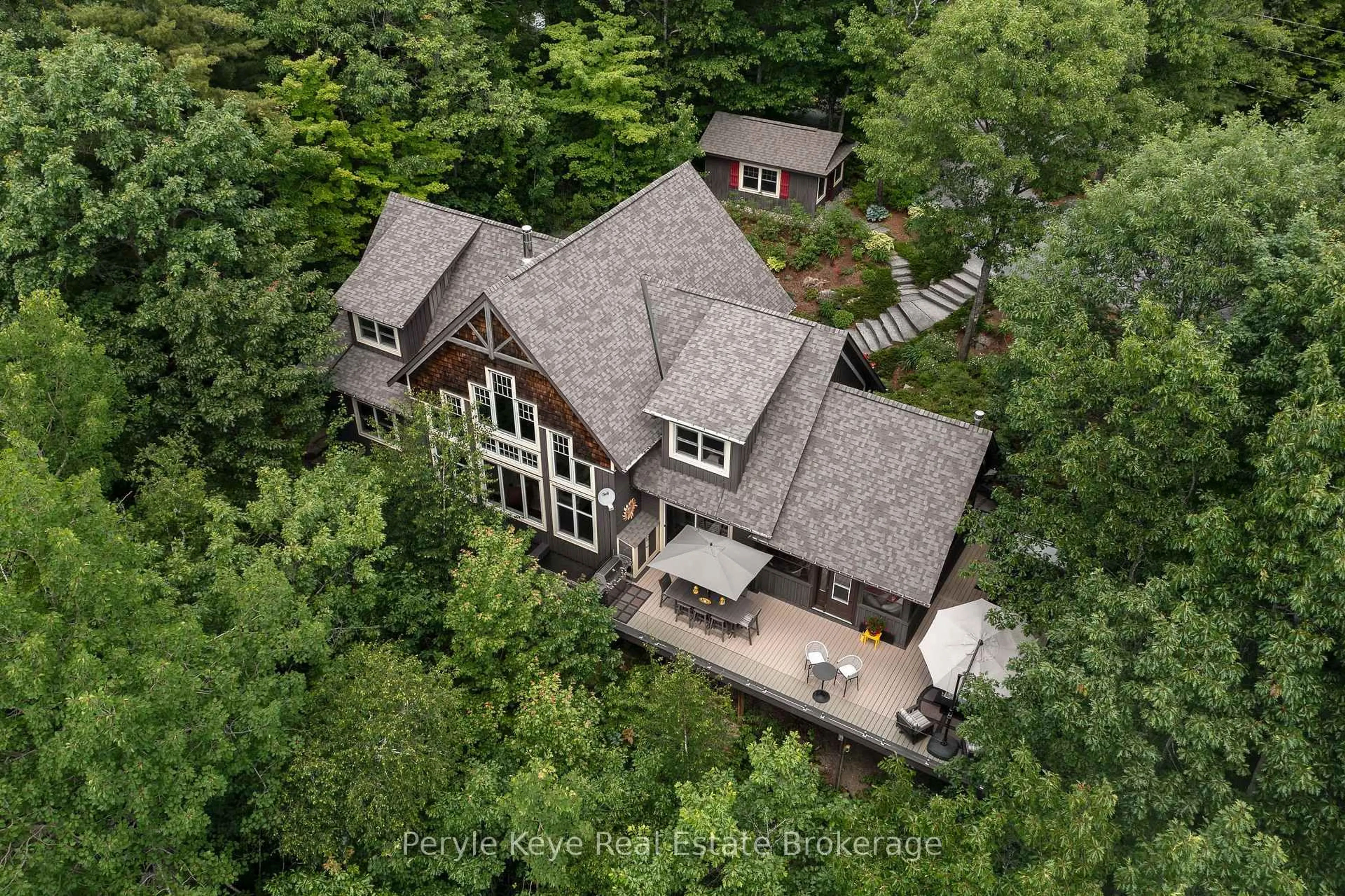 A pic from outside/outdoor area/front of a property/back of a property/a pic from drone, unknown for 41 Beaumont Bay Rd, Muskoka Lakes Ontario P0B 1M0