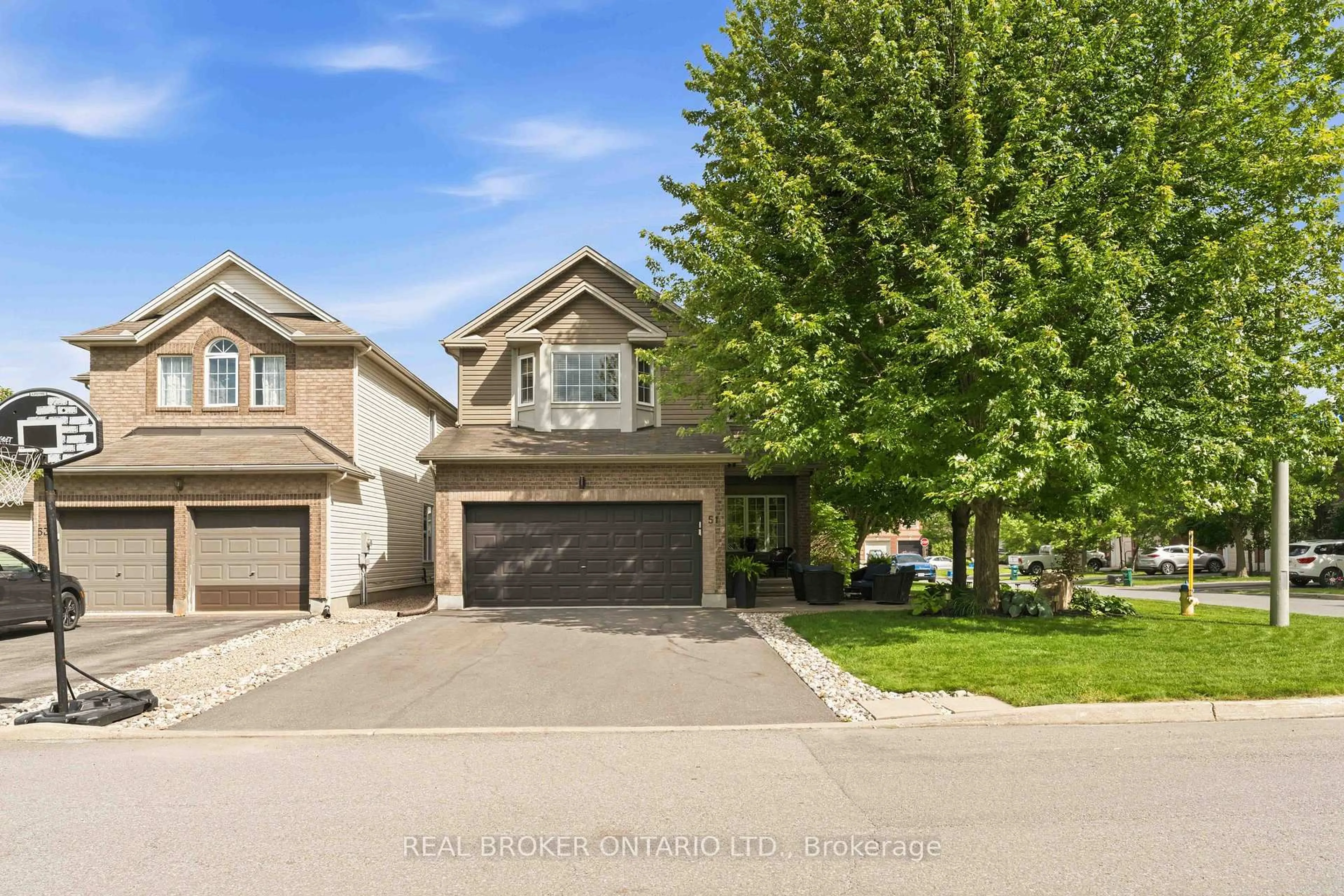 A pic from outside/outdoor area/front of a property/back of a property/a pic from drone, street for 51 Denton Way, Ottawa Ontario K4A 5C5