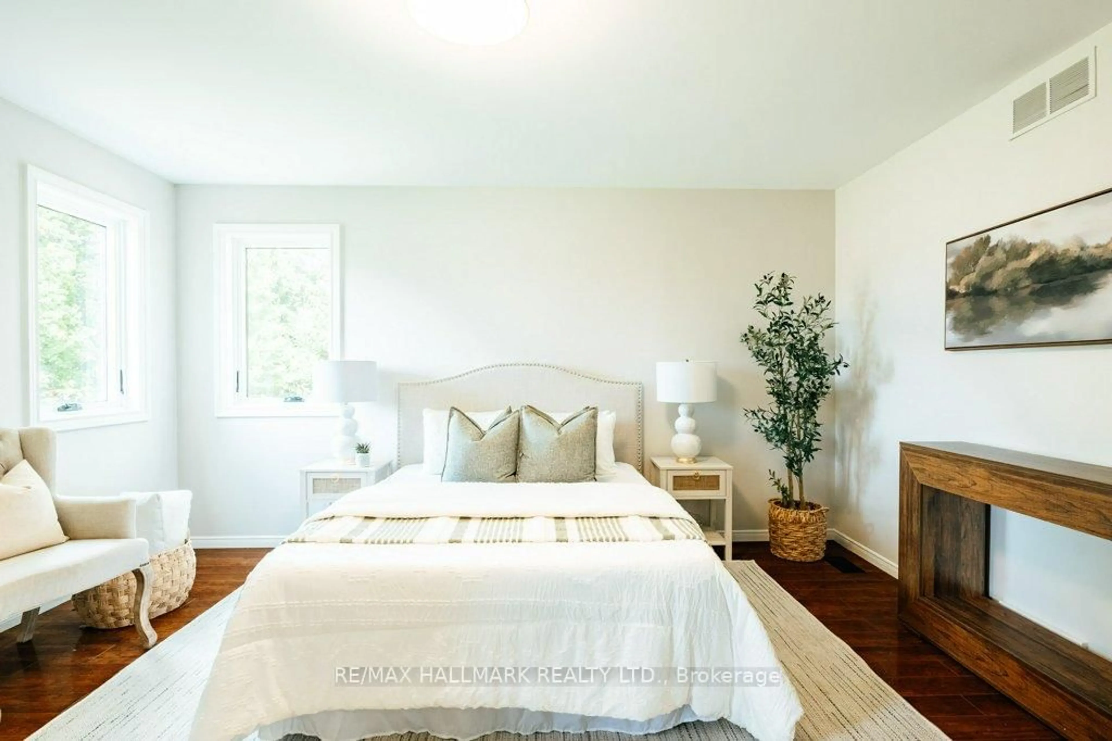 Bedroom with bed, wood/laminate floor for 1998 Morrison Rd, North Dumfries Ontario N1R 5S2