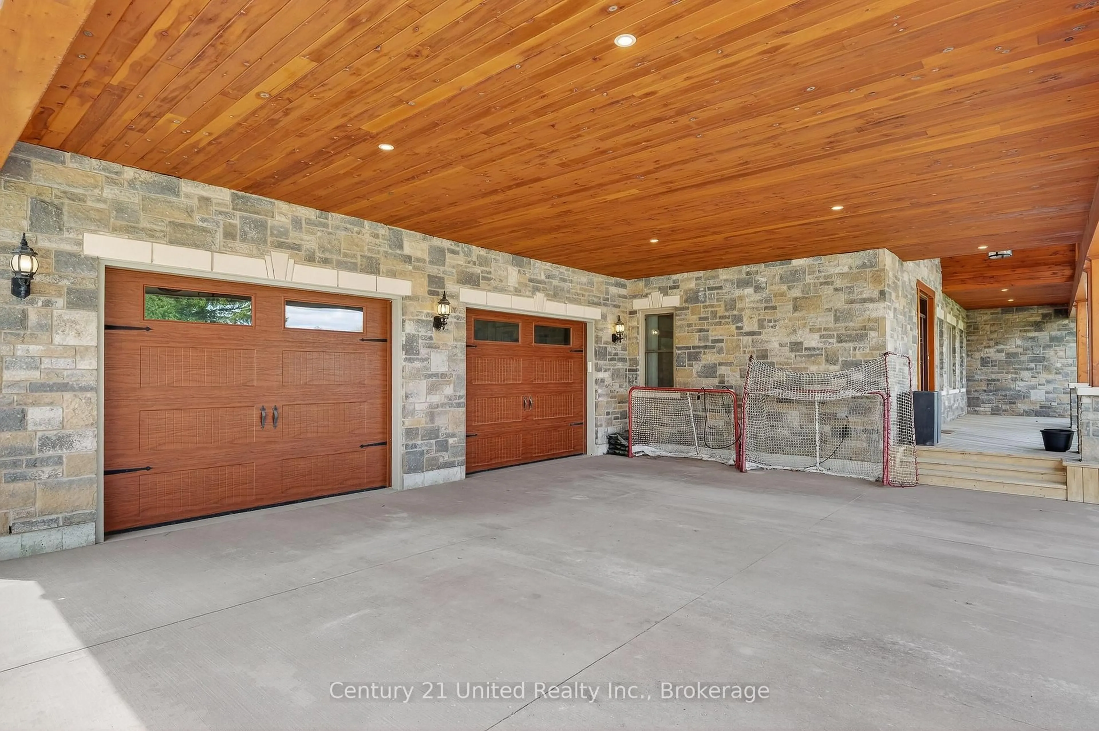Indoor garage for 1159 County Road 22, Alnwick/Haldimand Ontario K0K 2G0