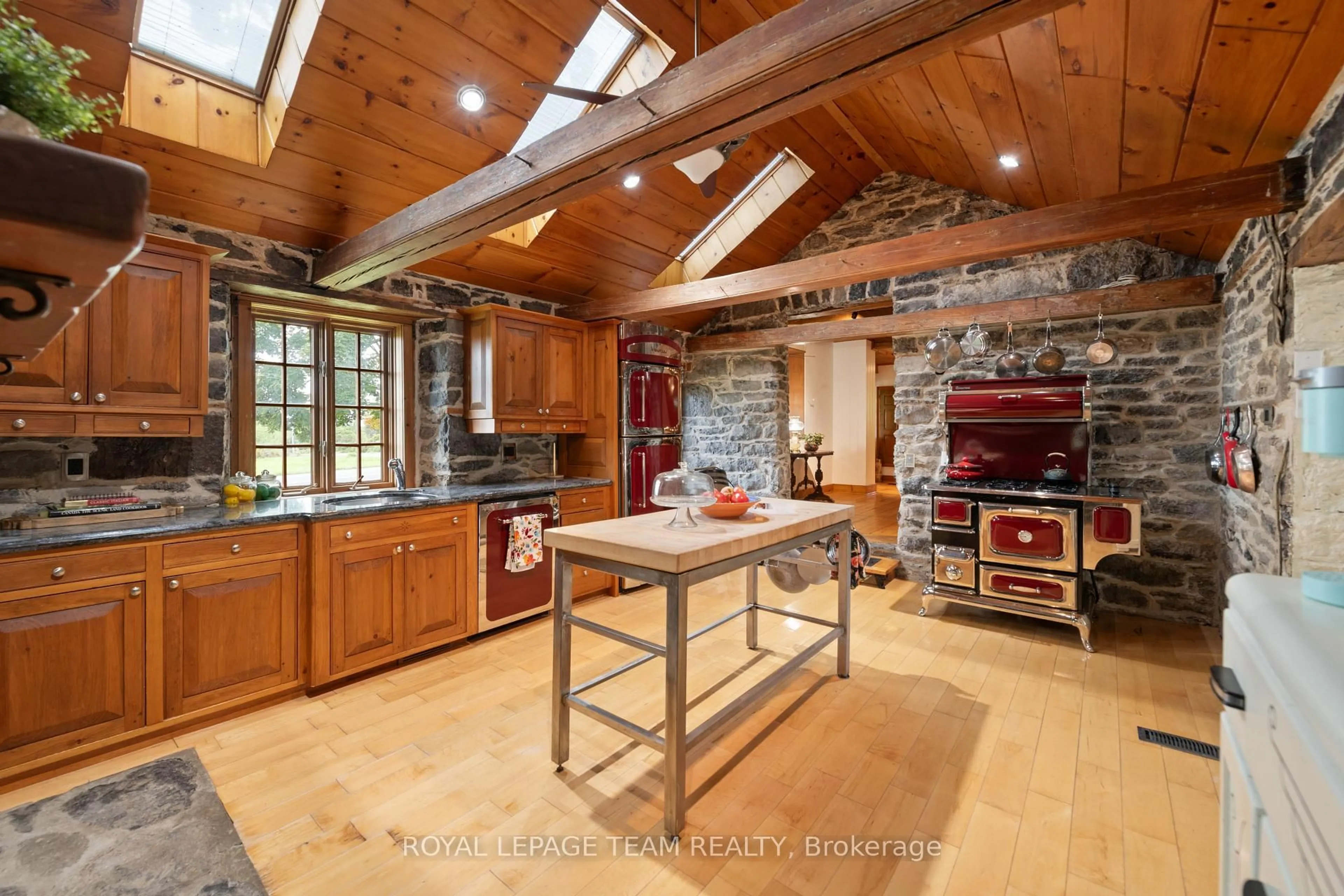Rustic kitchen, ceramic/tile floor for 16635 County Road 36 Rd, South Stormont Ontario K0C 1P0