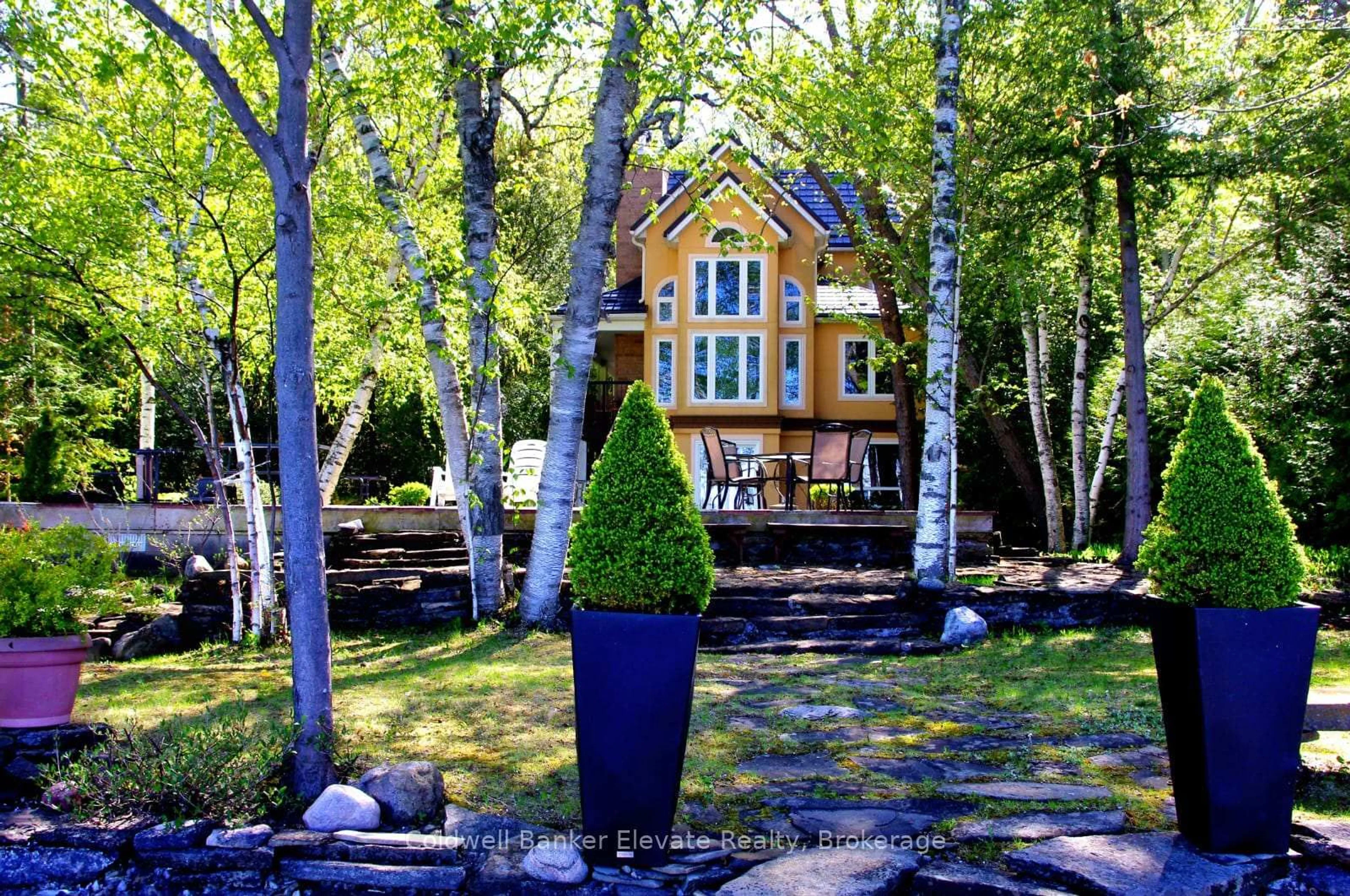 Patio, unknown for 504553 Grey 1 Rd, Georgian Bluffs Ontario N0H 2T0