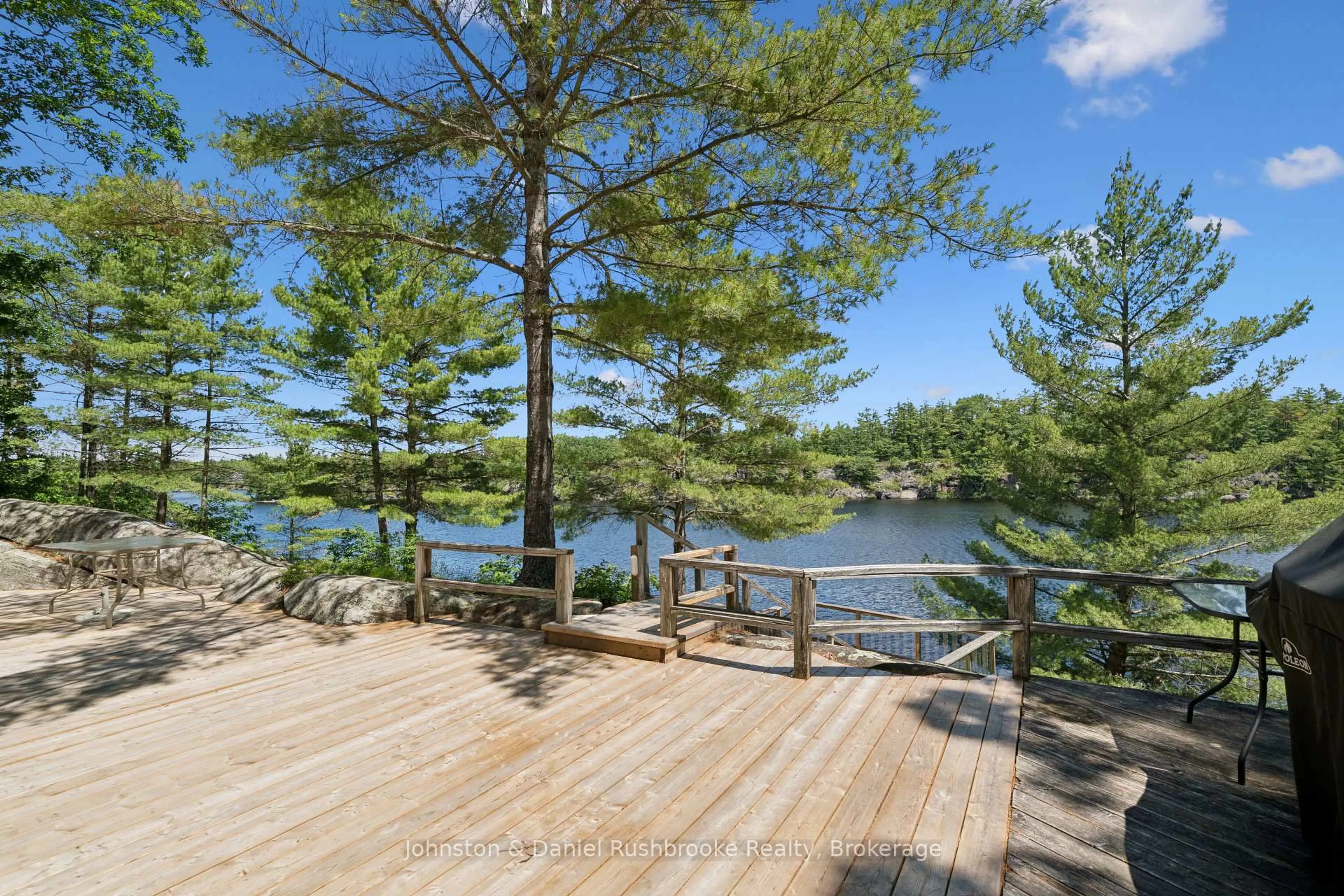 Patio, water/lake/river/ocean view for 1277 & 1279 Woodland Dr, Gravenhurst Ontario P1P 1R2