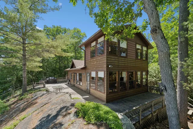 1277 & 1279 Woodland Dr, Gravenhurst 3