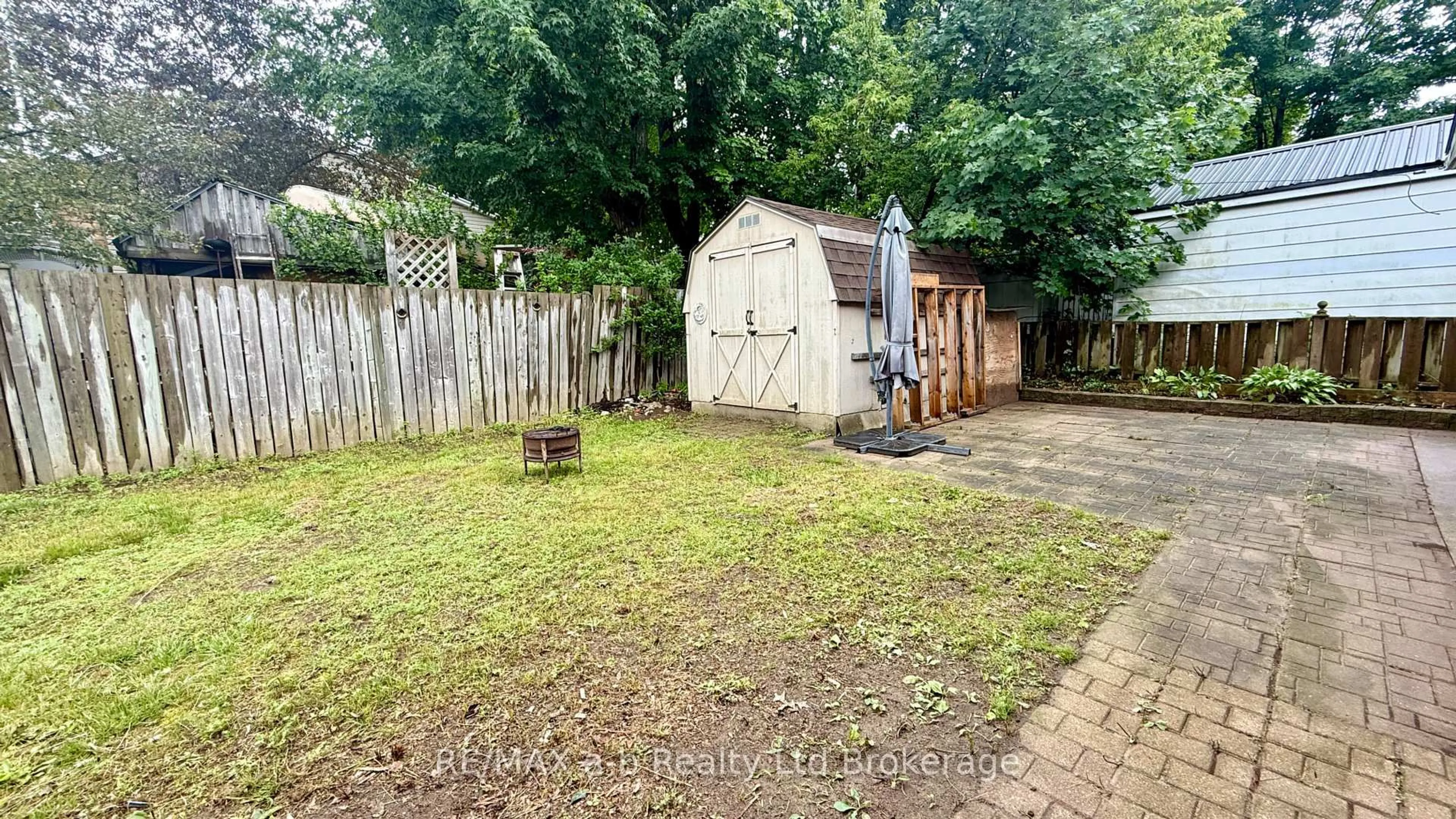 Shed for 58 Victoria St, Tillsonburg Ontario N4G 3Z7