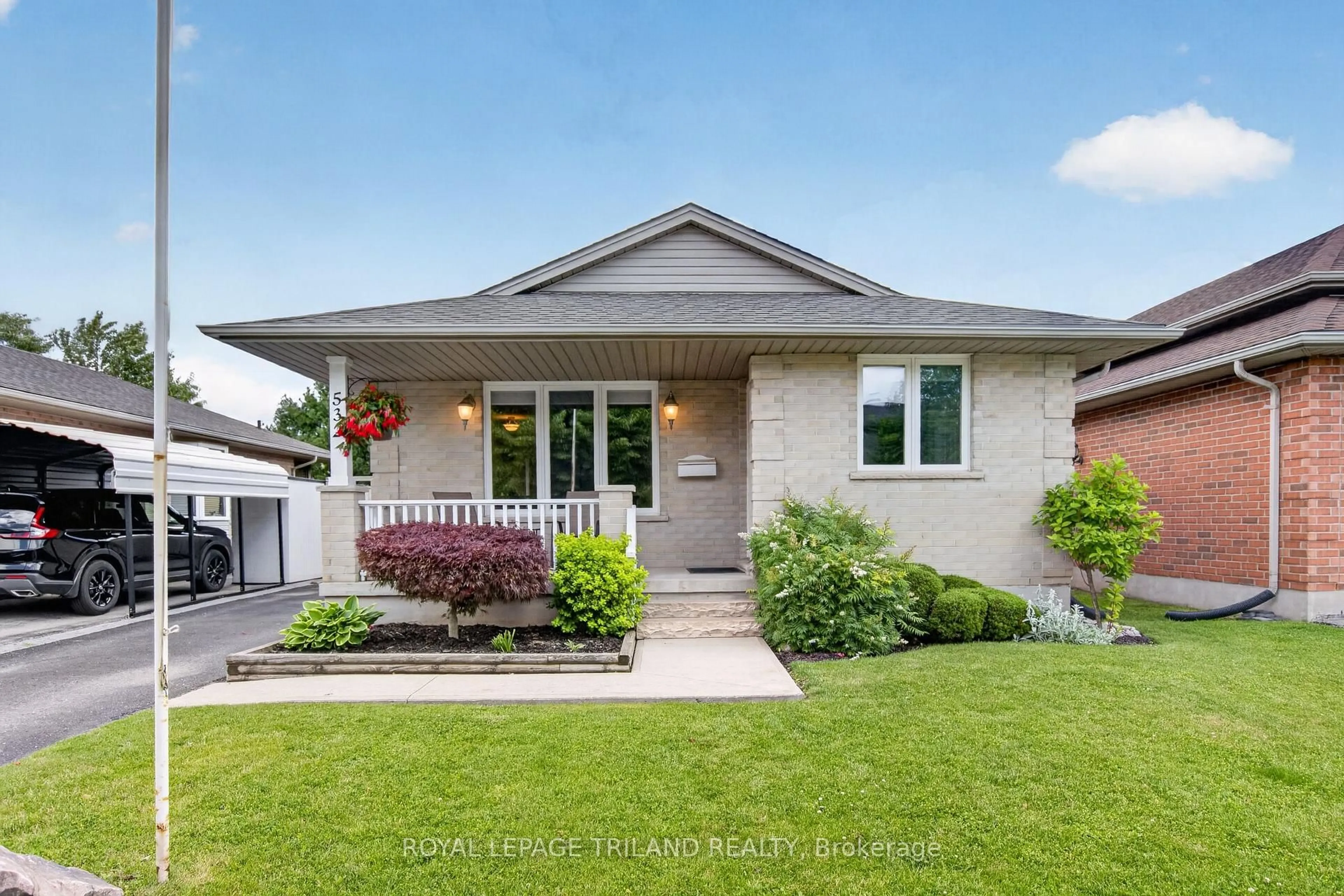 Home with brick exterior material, street for 532 Highview Dr, St. Thomas Ontario N5R 6G3