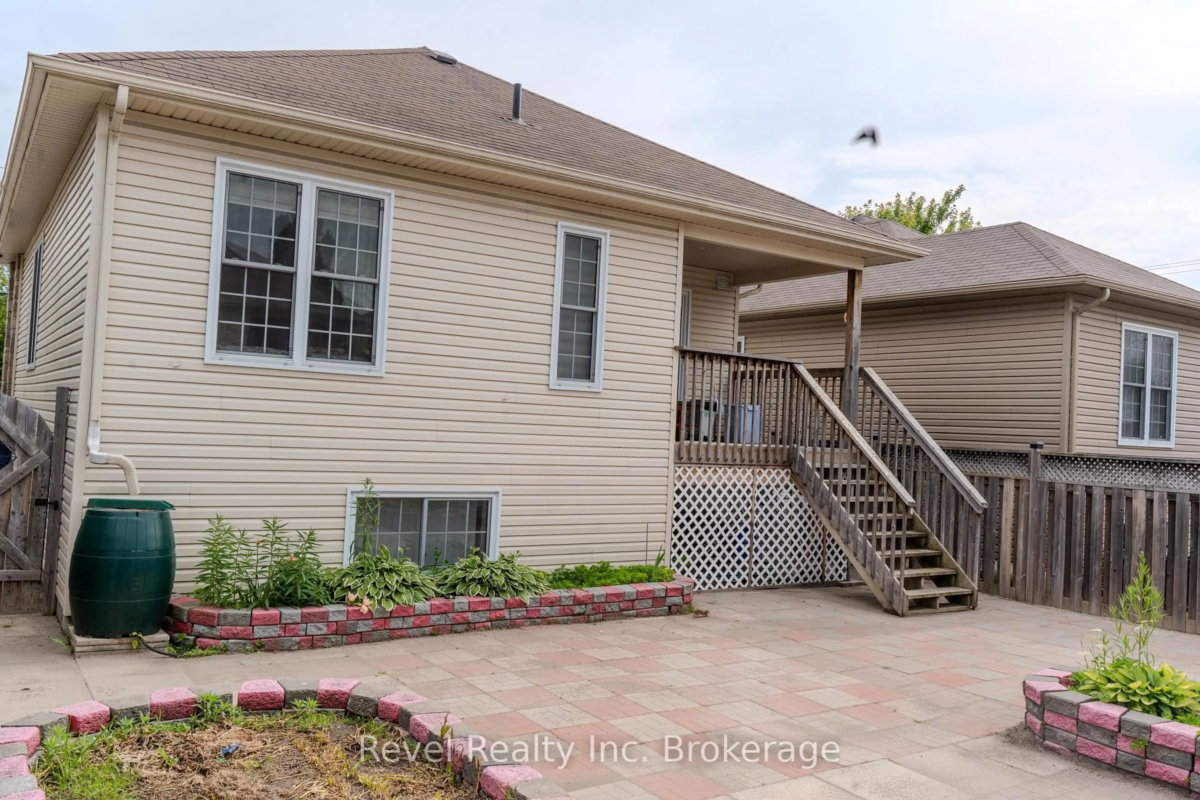Unknown for 156 Greenwood Ave, North Bay Ontario P1B 5E9