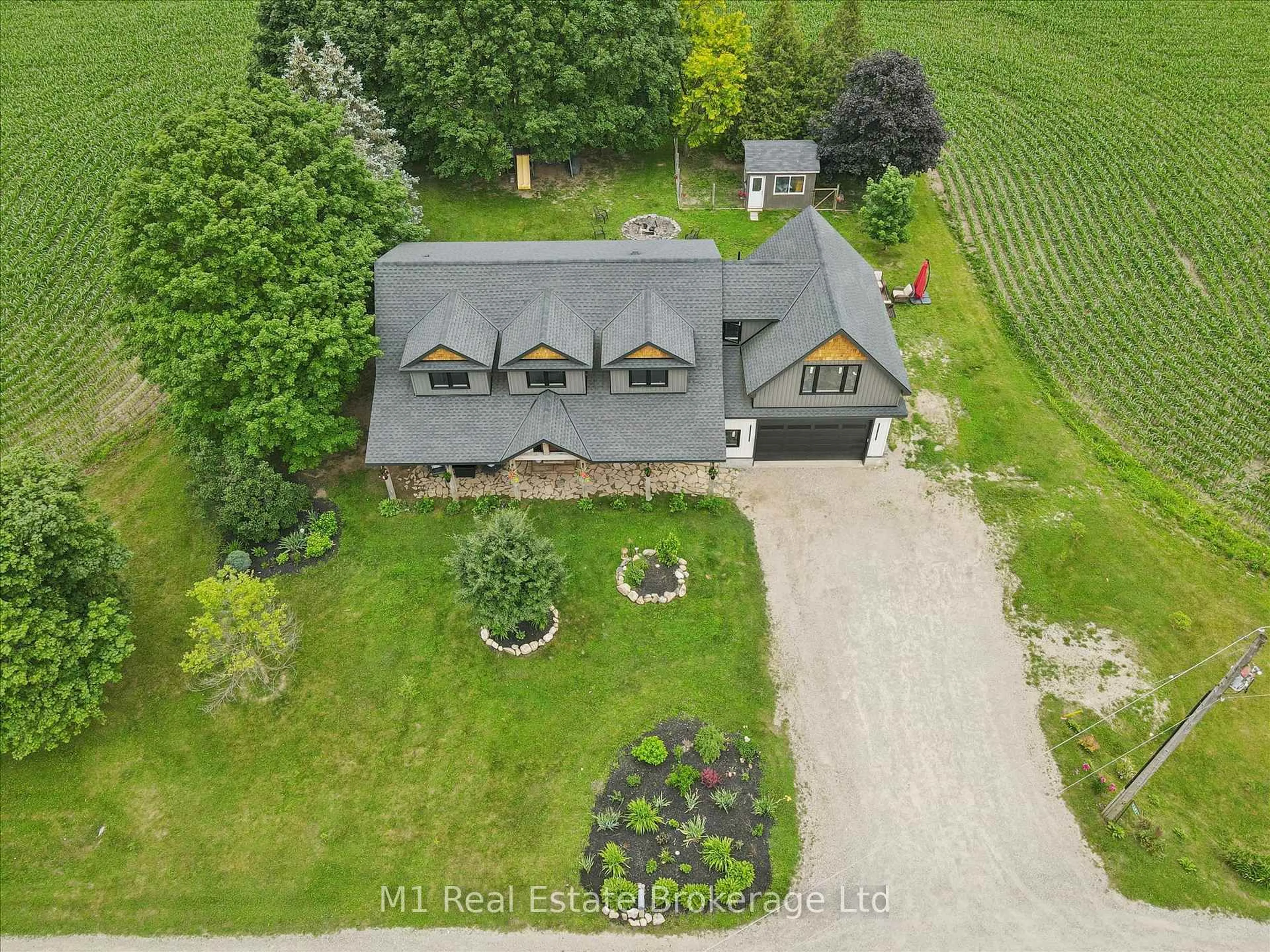A pic from outside/outdoor area/front of a property/back of a property/a pic from drone, unknown for 8687 Wellington Rd 22, Guelph/Eramosa Ontario N0B 2K0