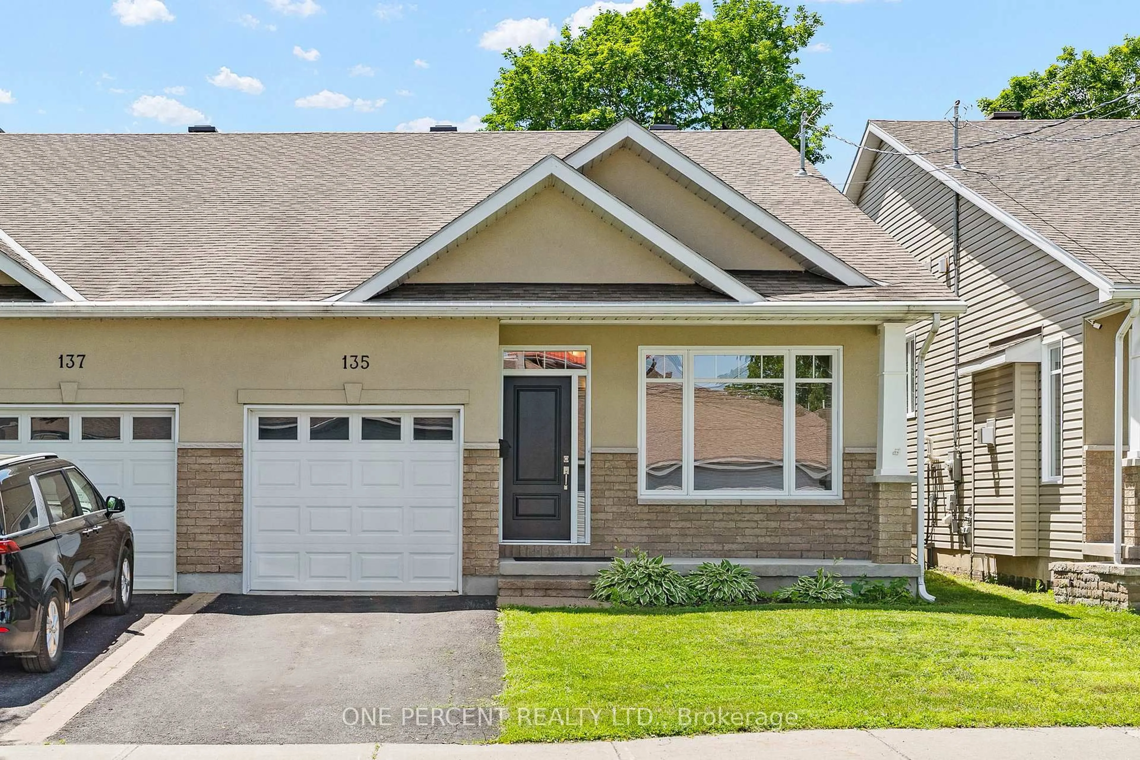 Home with brick exterior material, street for 135 Elizabeth St, Carleton Place Ontario K7C 2V9
