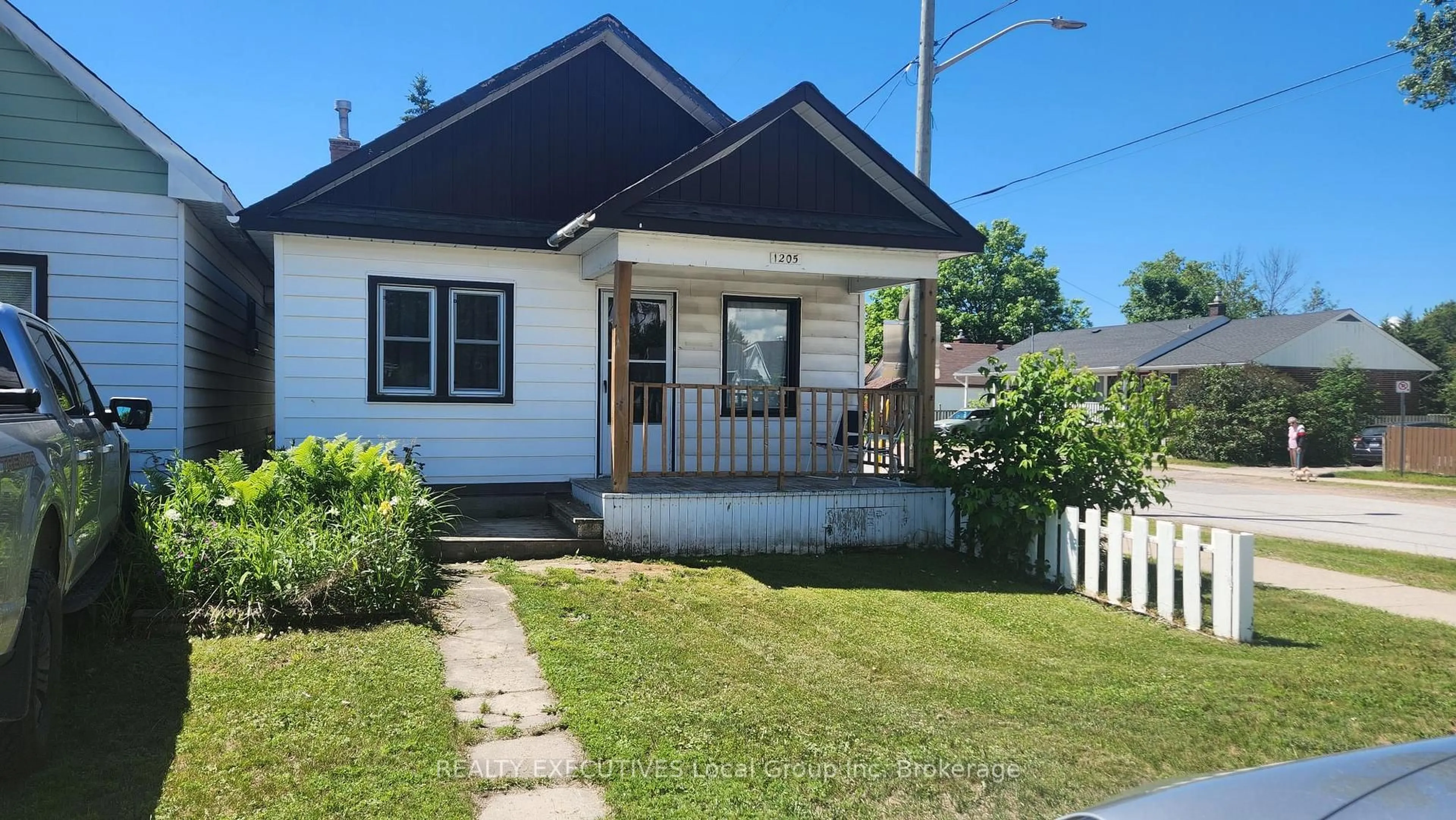 Unknown for 1205 HIGH St, North Bay Ontario P1B 6T3