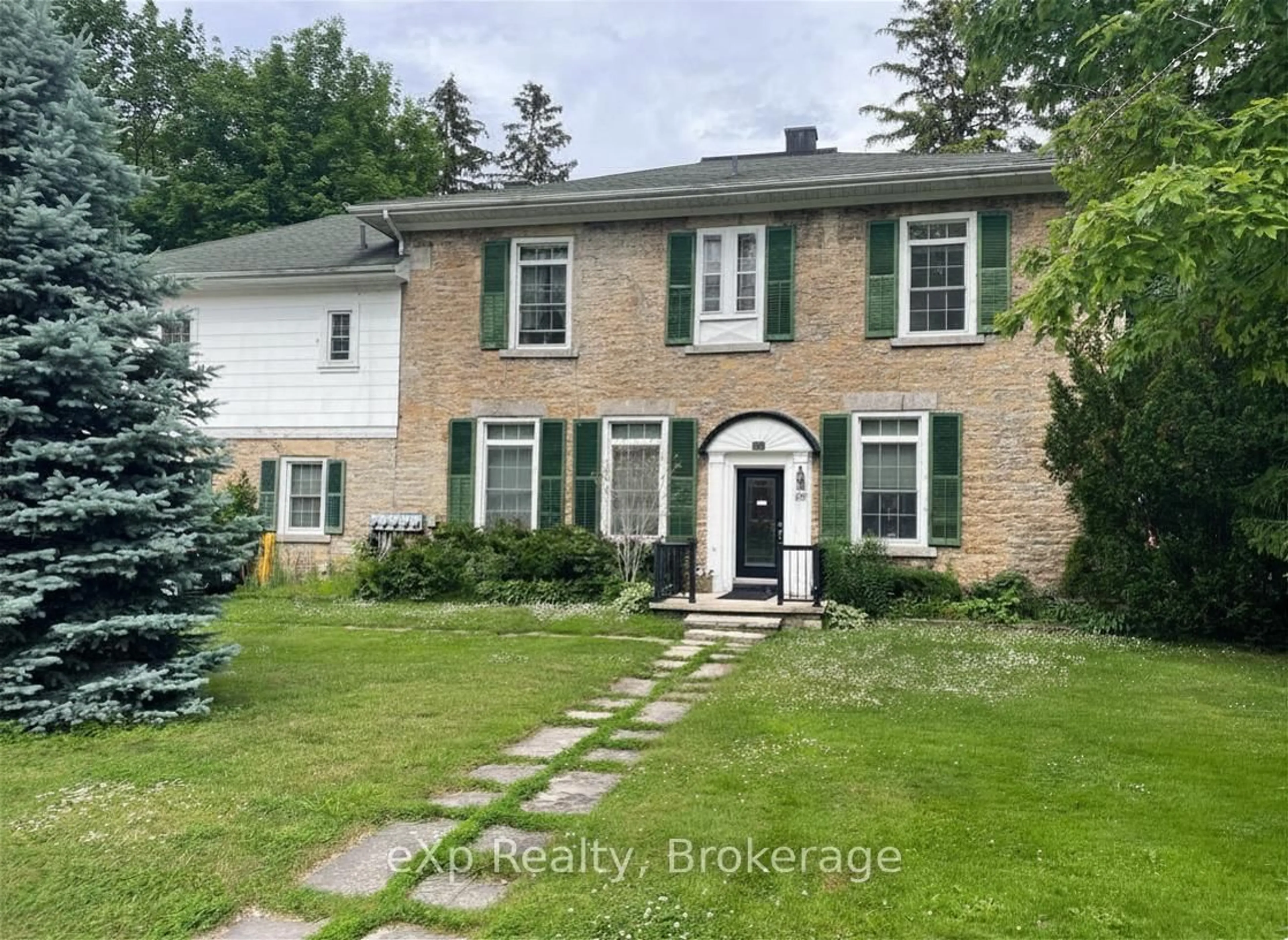 Home with brick exterior material, street for 805 3rd Ave, Owen Sound Ontario N4K 4P4