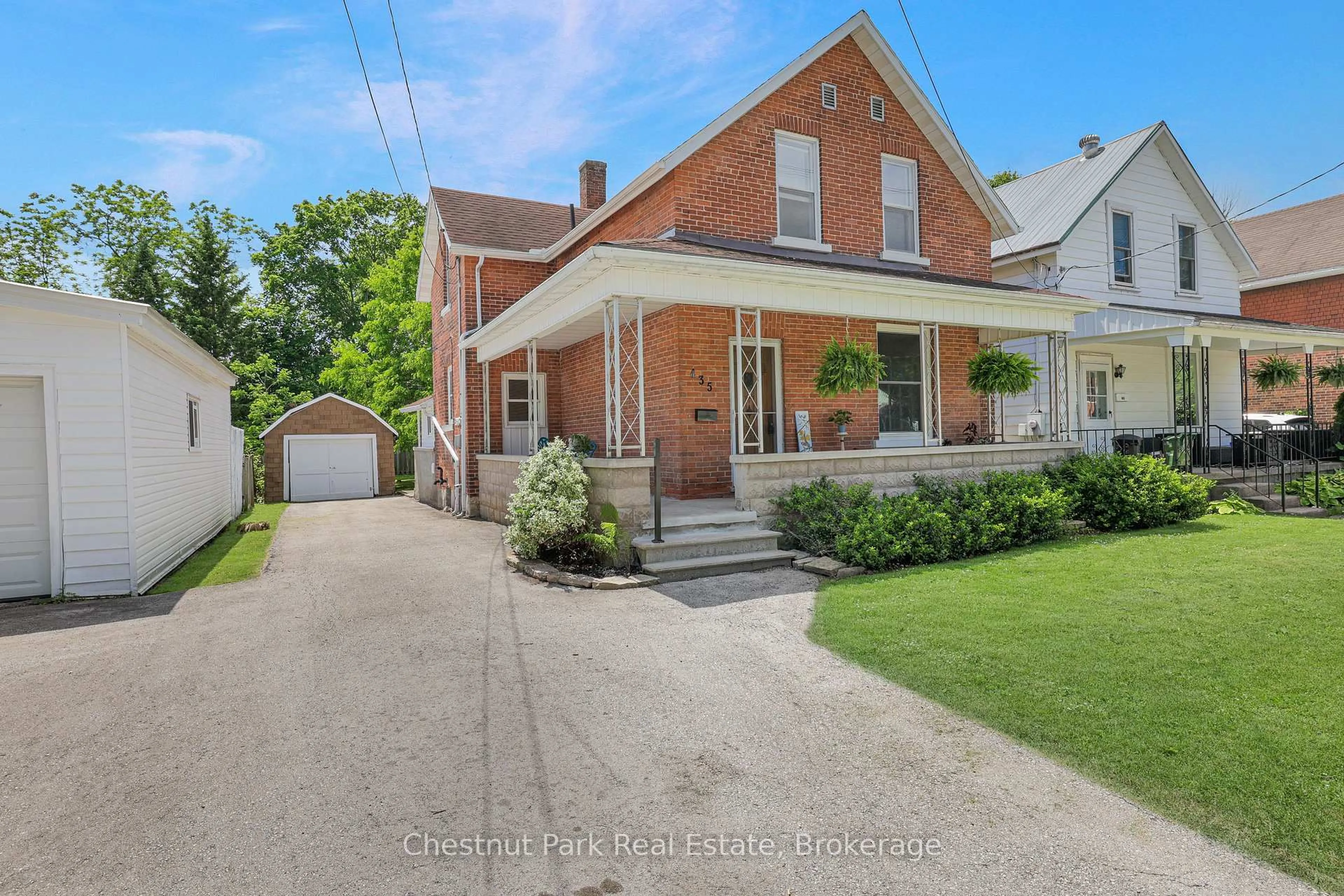 Home with brick exterior material, street for 435 13th St, Owen Sound Ontario N4K 3W8