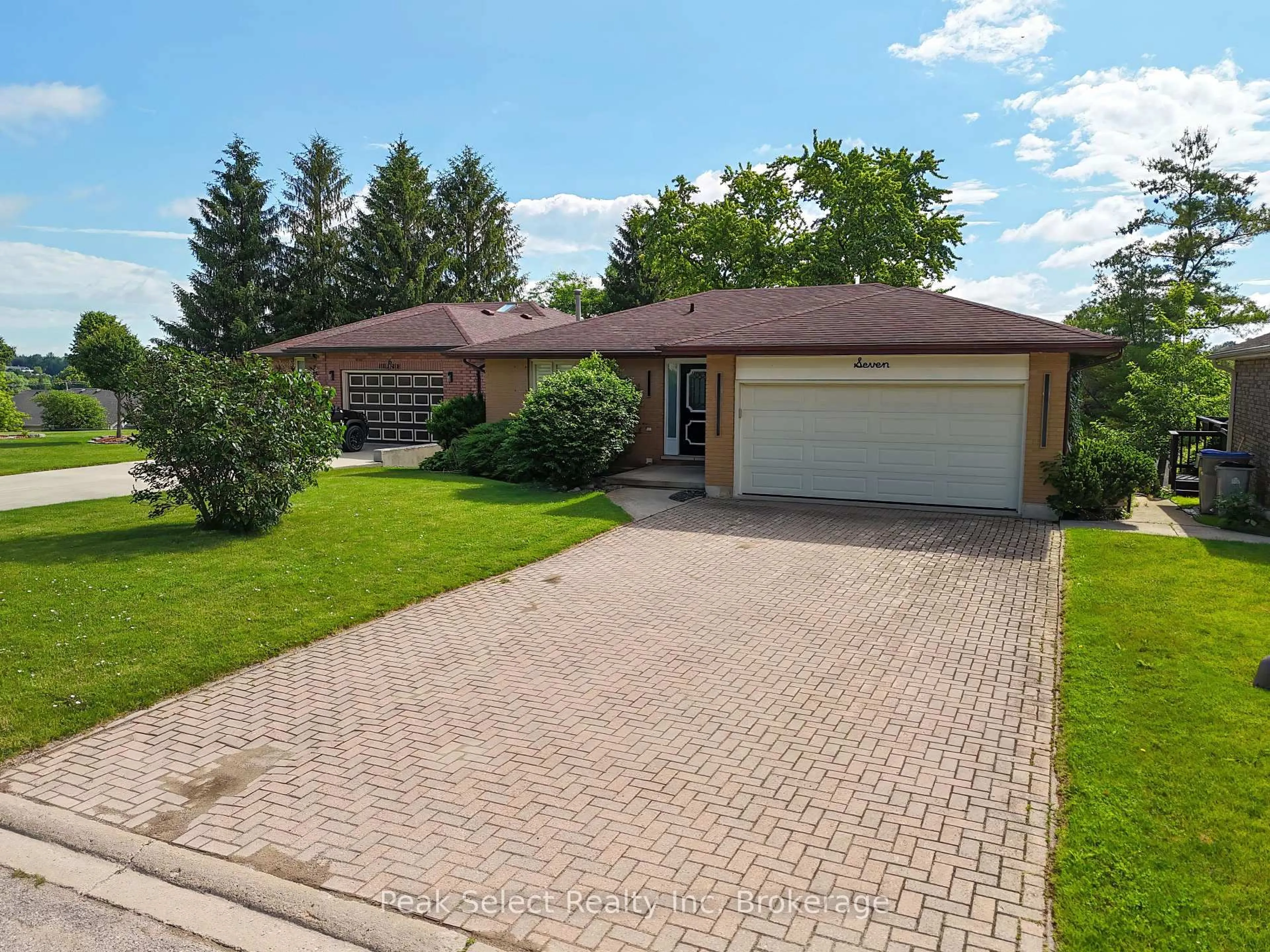 Home with brick exterior material, street for 7 HILLSIDE Crt, St. Marys Ontario N4X 1C3